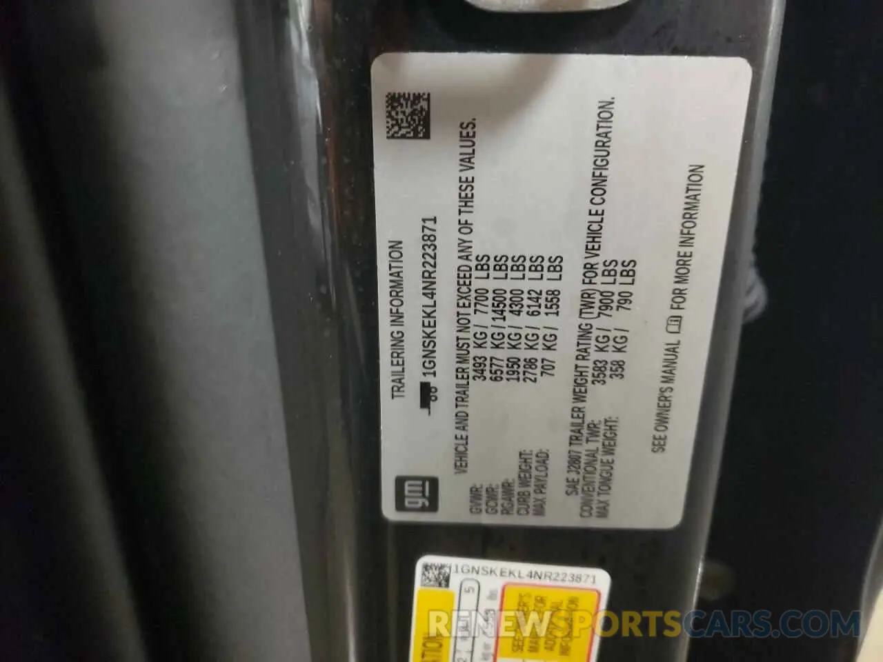 12 fotografías del automóvil dañado 1GNSKEKL4NR223871 CHEVROLET SUBURBAN 2022