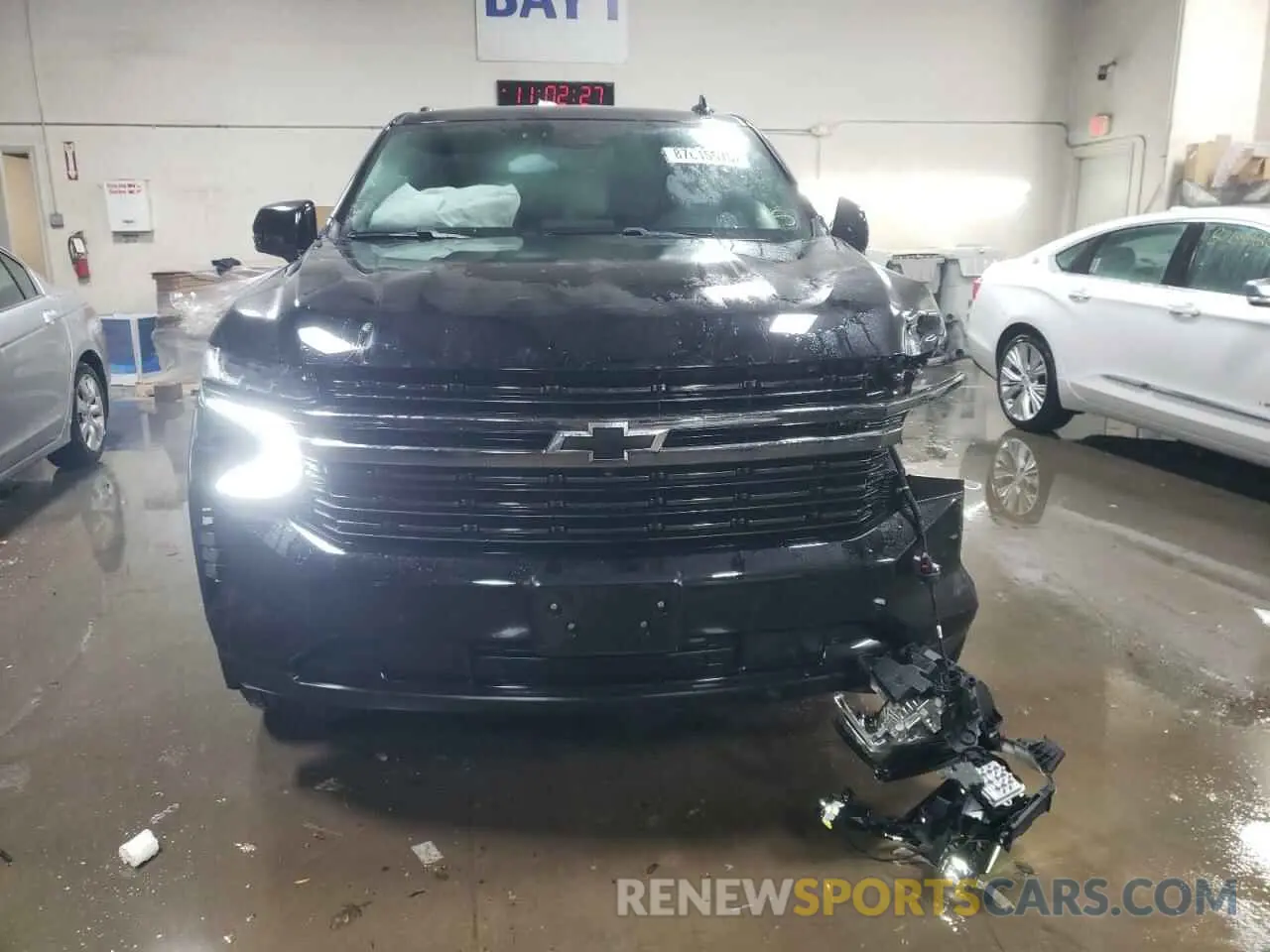 5 fotografías del automóvil dañado 1GNSKEKL4NR223871 CHEVROLET SUBURBAN 2022