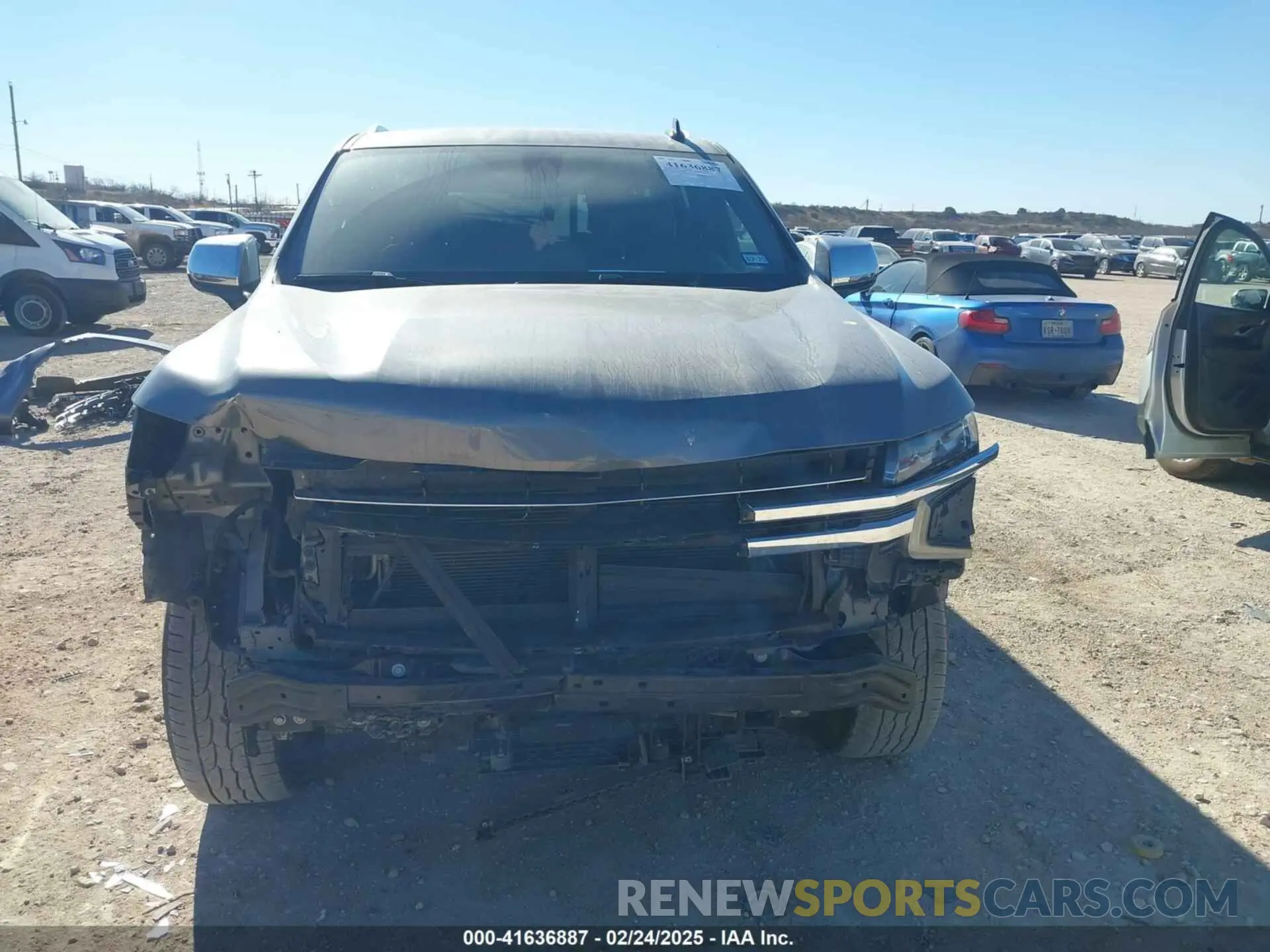 13 fotografías del automóvil dañado 1GNSKFKD0NR185277 CHEVROLET SUBURBAN 2022