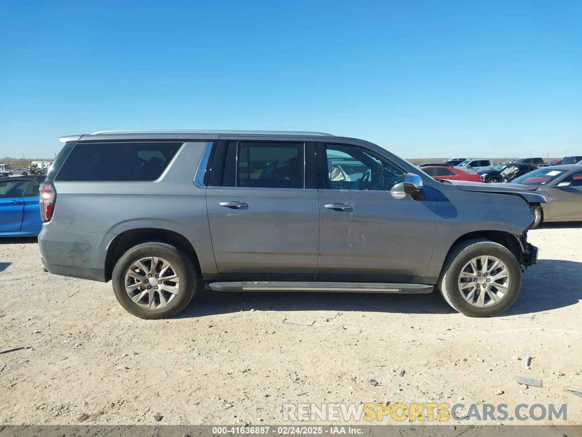 14 fotografías del automóvil dañado 1GNSKFKD0NR185277 CHEVROLET SUBURBAN 2022
