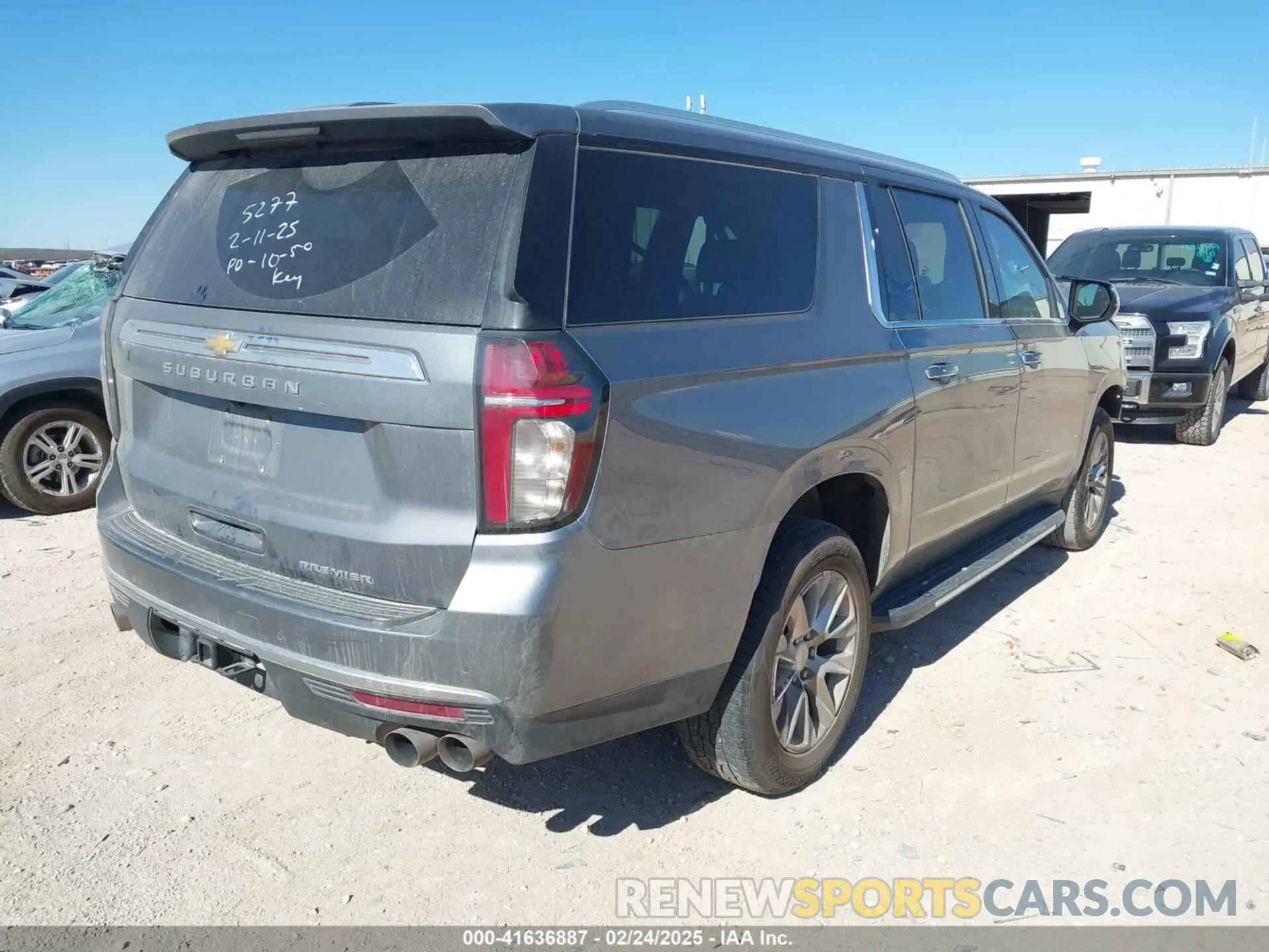 4 fotografías del automóvil dañado 1GNSKFKD0NR185277 CHEVROLET SUBURBAN 2022