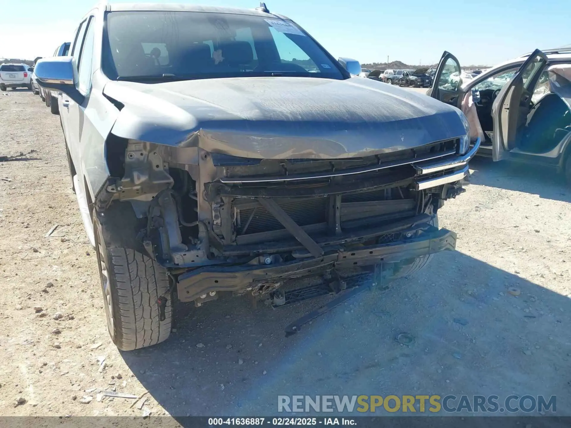 6 fotografías del automóvil dañado 1GNSKFKD0NR185277 CHEVROLET SUBURBAN 2022