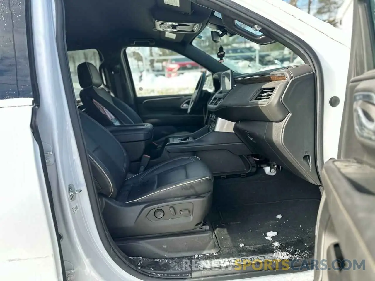 9 fotografías del automóvil dañado 1GNSKFKD0NR189734 CHEVROLET SUBURBAN 2022