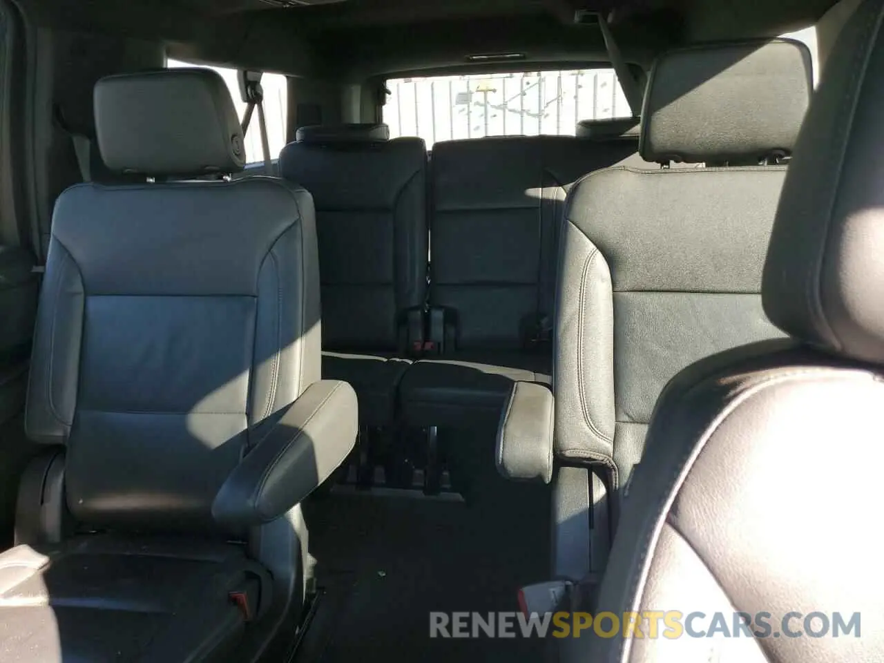 10 fotografías del automóvil dañado 1GNSCCKD1PR124986 CHEVROLET SUBURBAN 2023