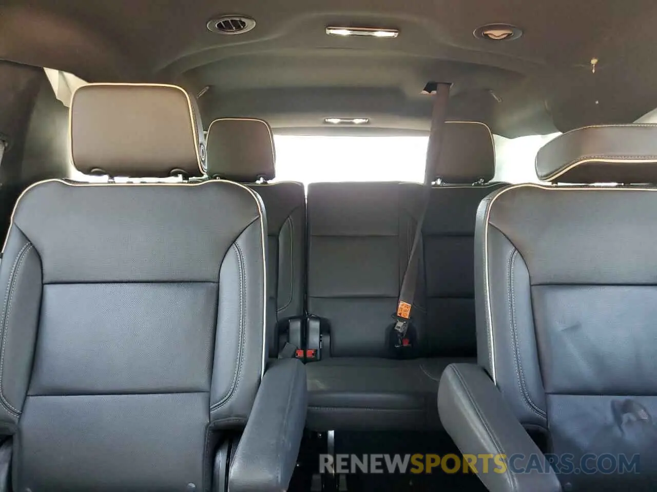 10 fotografías del automóvil dañado 1GNSCFKD1PR135410 CHEVROLET SUBURBAN 2023