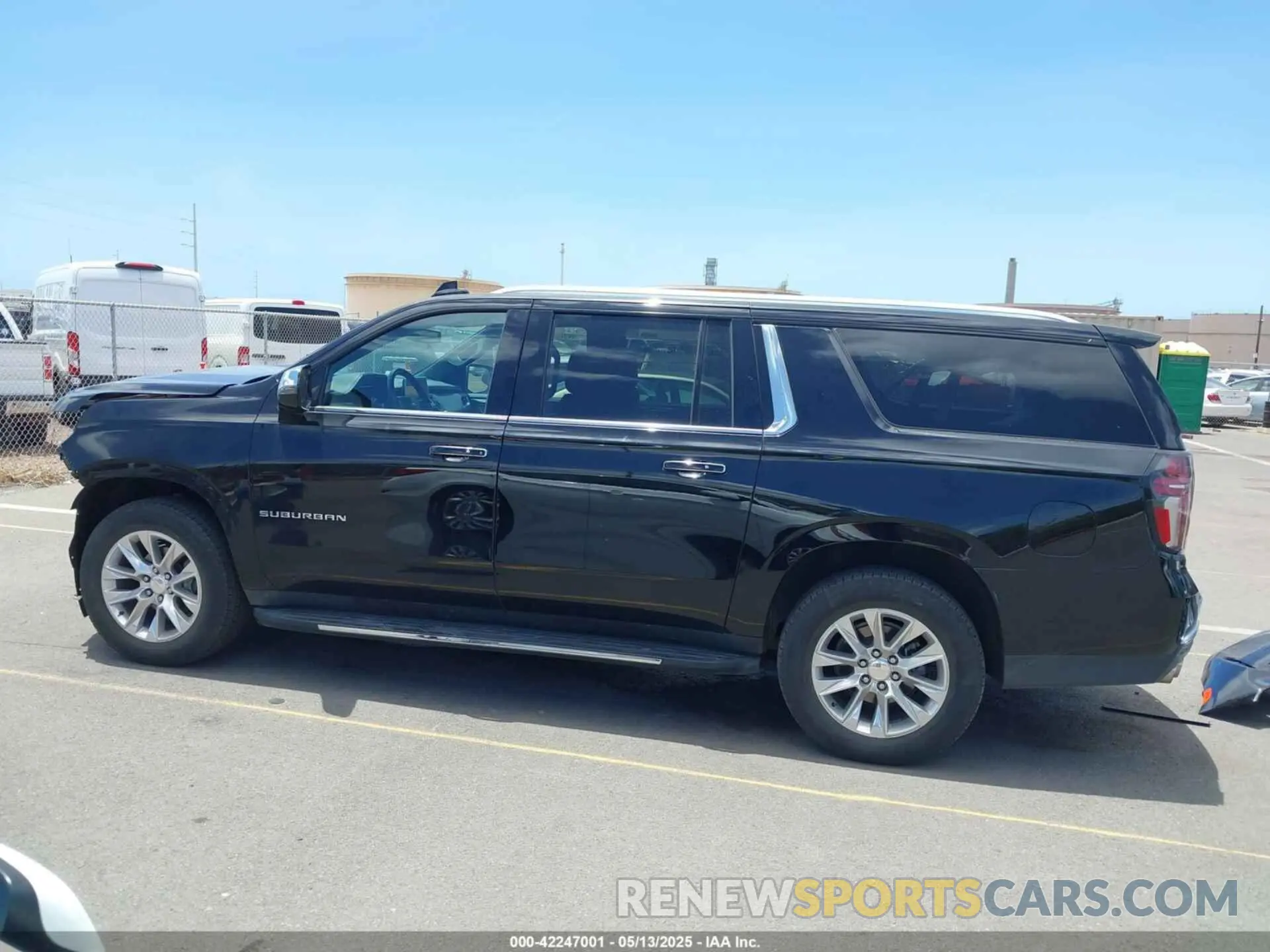 15 fotografías del automóvil dañado 1GNSCFKD1PR410564 CHEVROLET SUBURBAN 2023