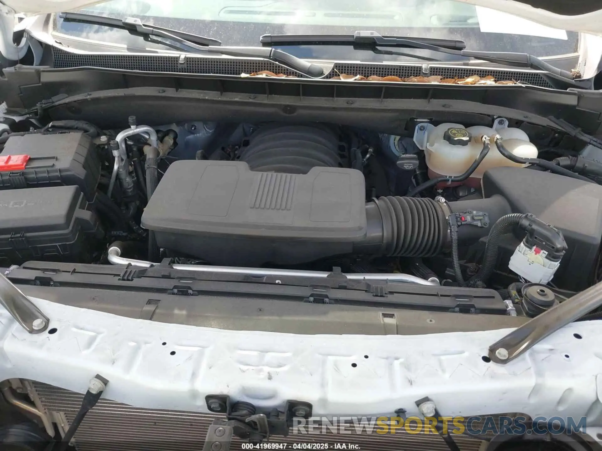 10 fotografías del automóvil dañado 1GNSCFKD3PR546579 CHEVROLET SUBURBAN 2023