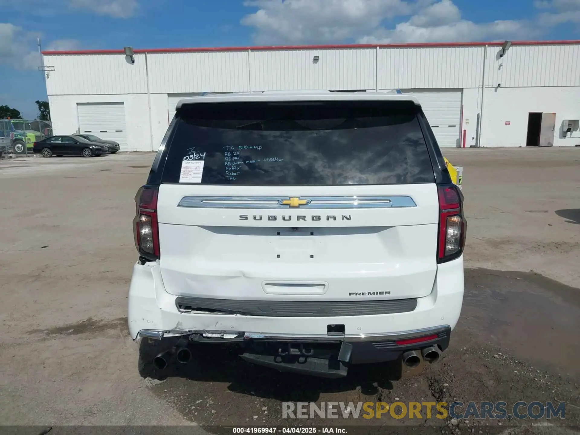17 fotografías del automóvil dañado 1GNSCFKD3PR546579 CHEVROLET SUBURBAN 2023