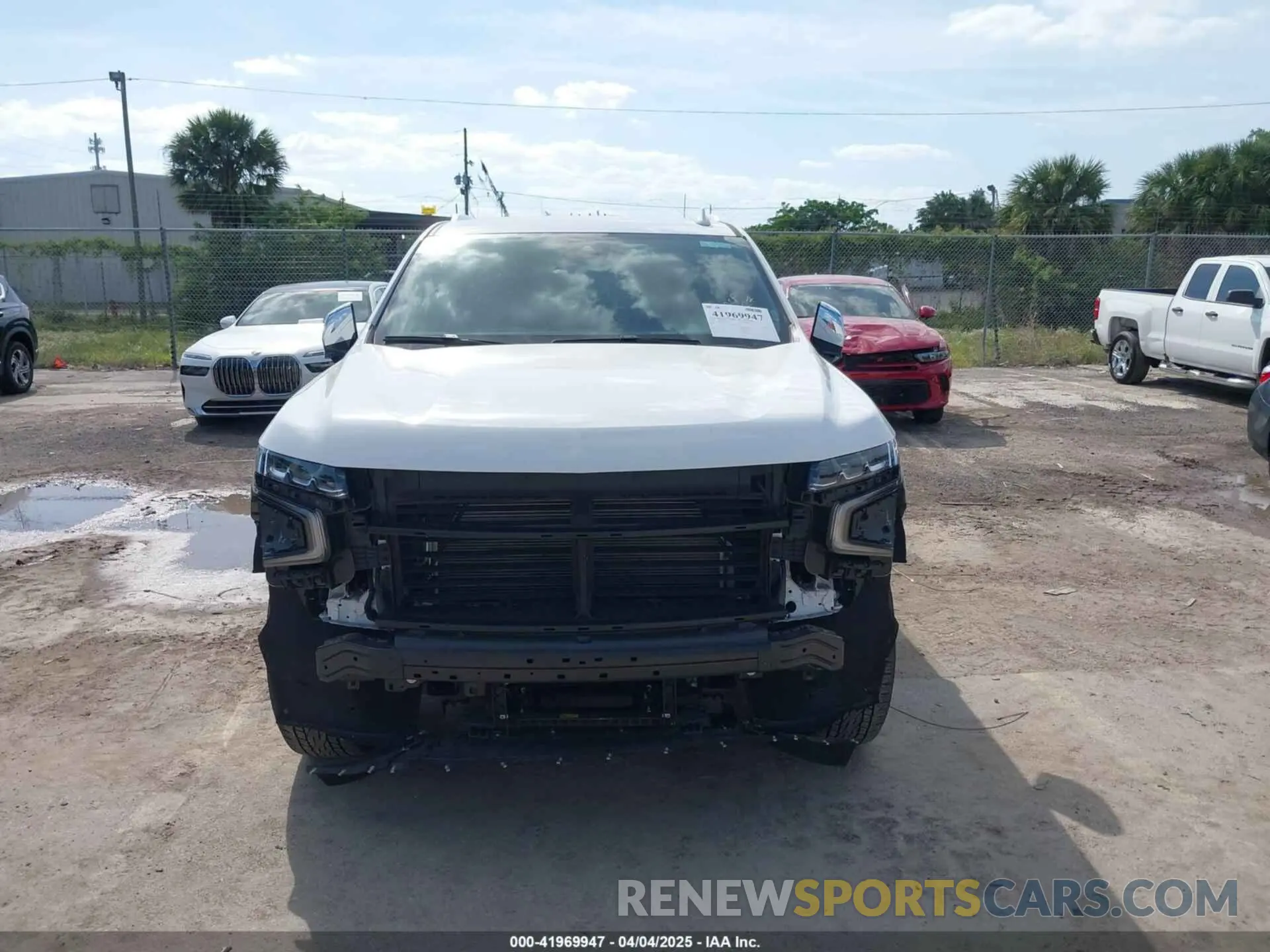 6 fotografías del automóvil dañado 1GNSCFKD3PR546579 CHEVROLET SUBURBAN 2023