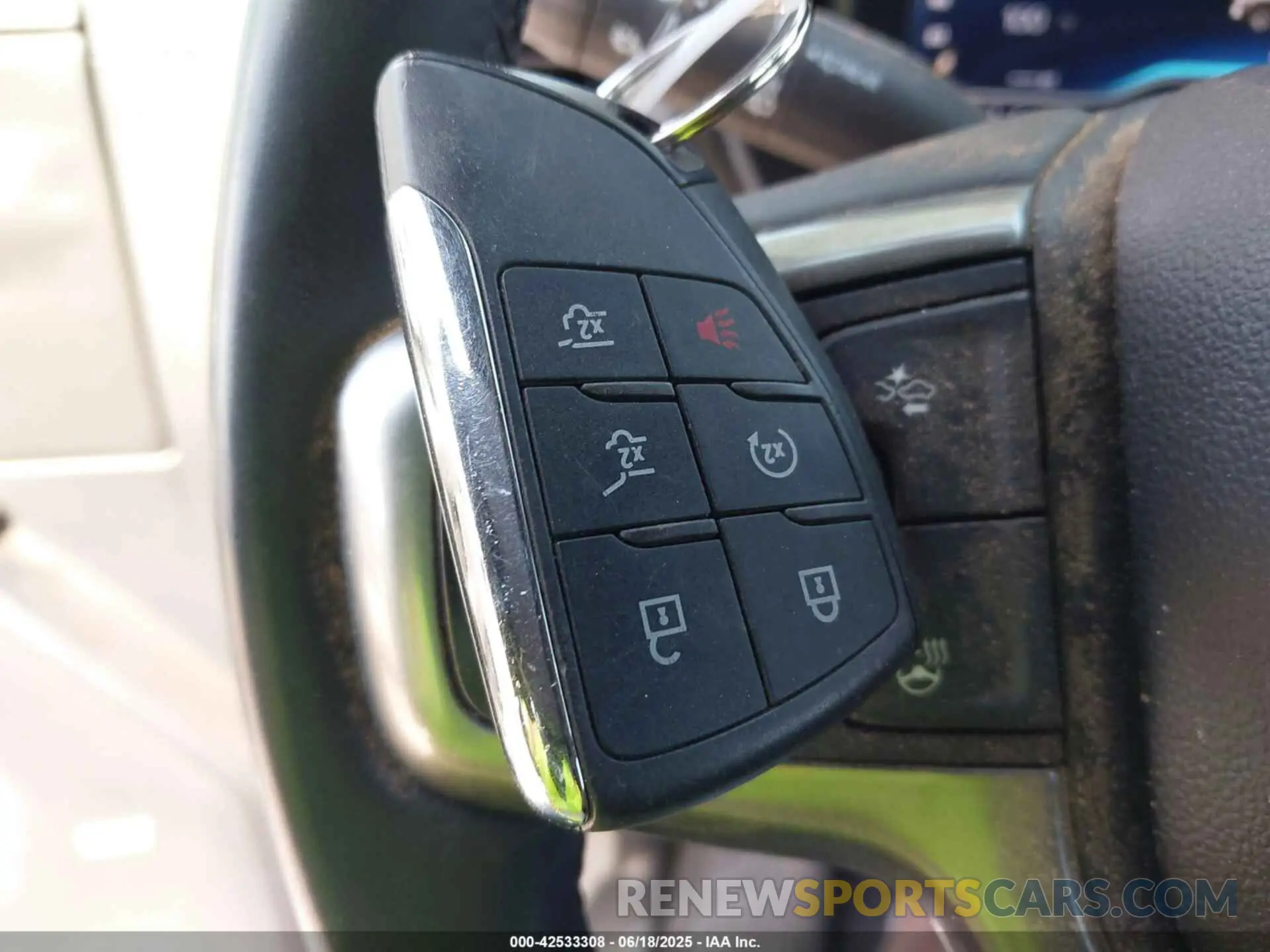 11 fotografías del automóvil dañado 1GNSCFKD4PR364065 CHEVROLET SUBURBAN 2023