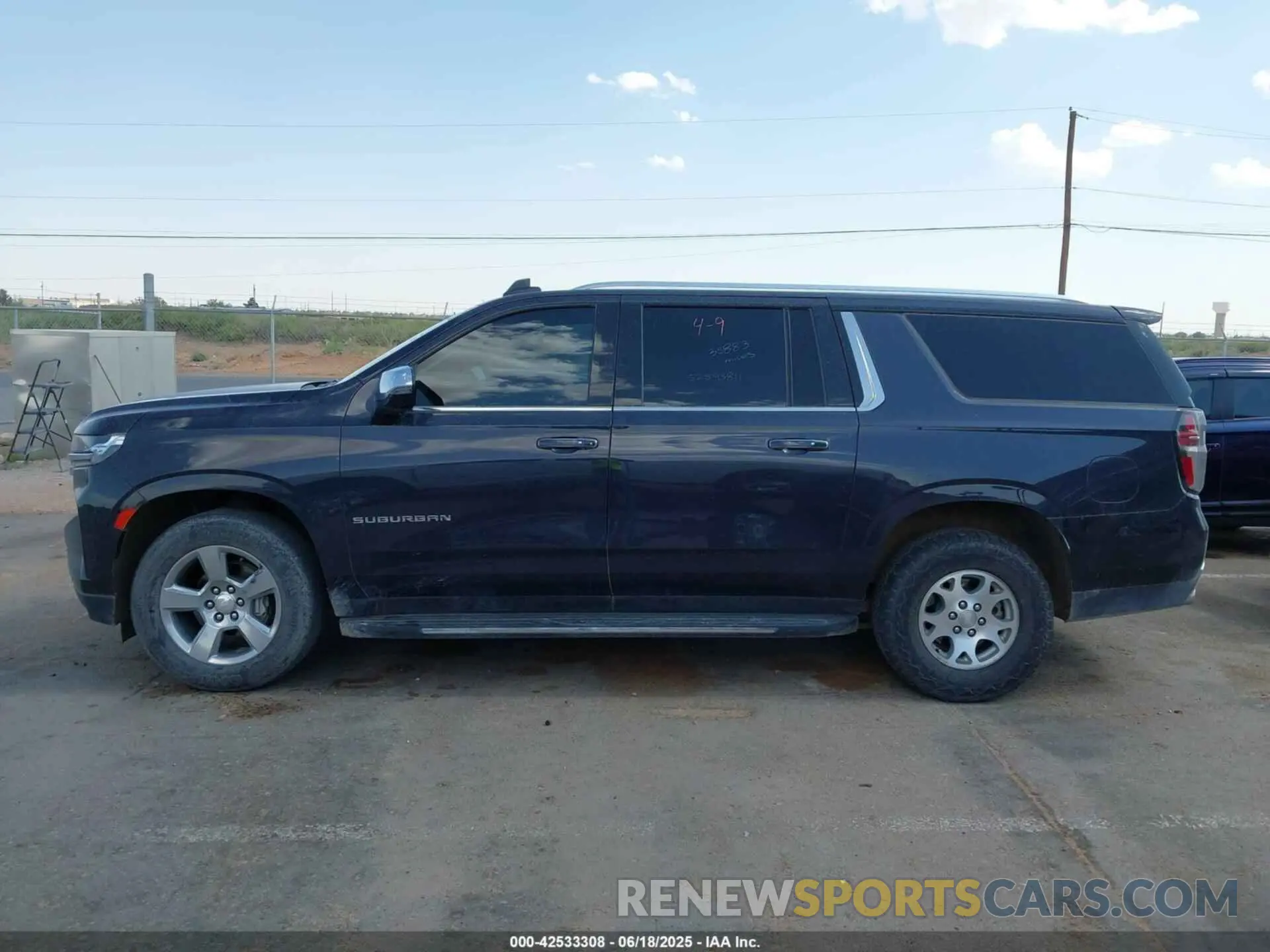 14 fotografías del automóvil dañado 1GNSCFKD4PR364065 CHEVROLET SUBURBAN 2023