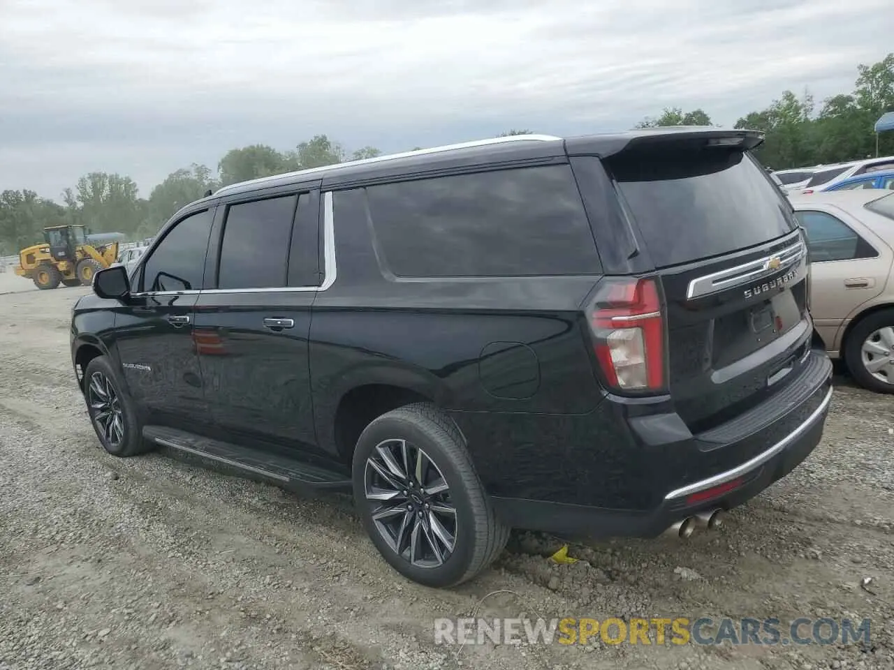 2 fotografías del automóvil dañado 1GNSCFKD4PR467132 CHEVROLET SUBURBAN 2023
