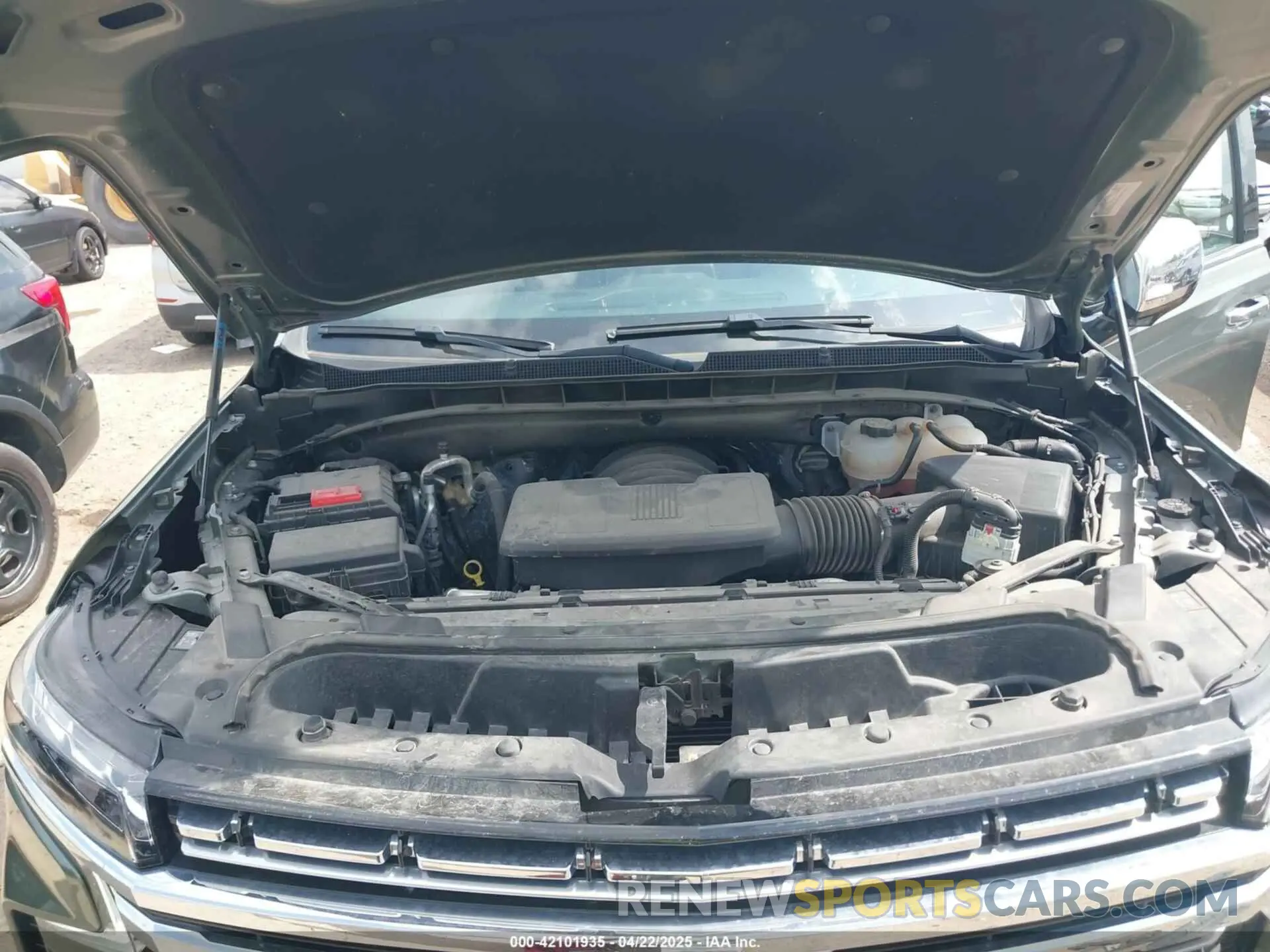 10 fotografías del automóvil dañado 1GNSCFKD6PR393843 CHEVROLET SUBURBAN 2023