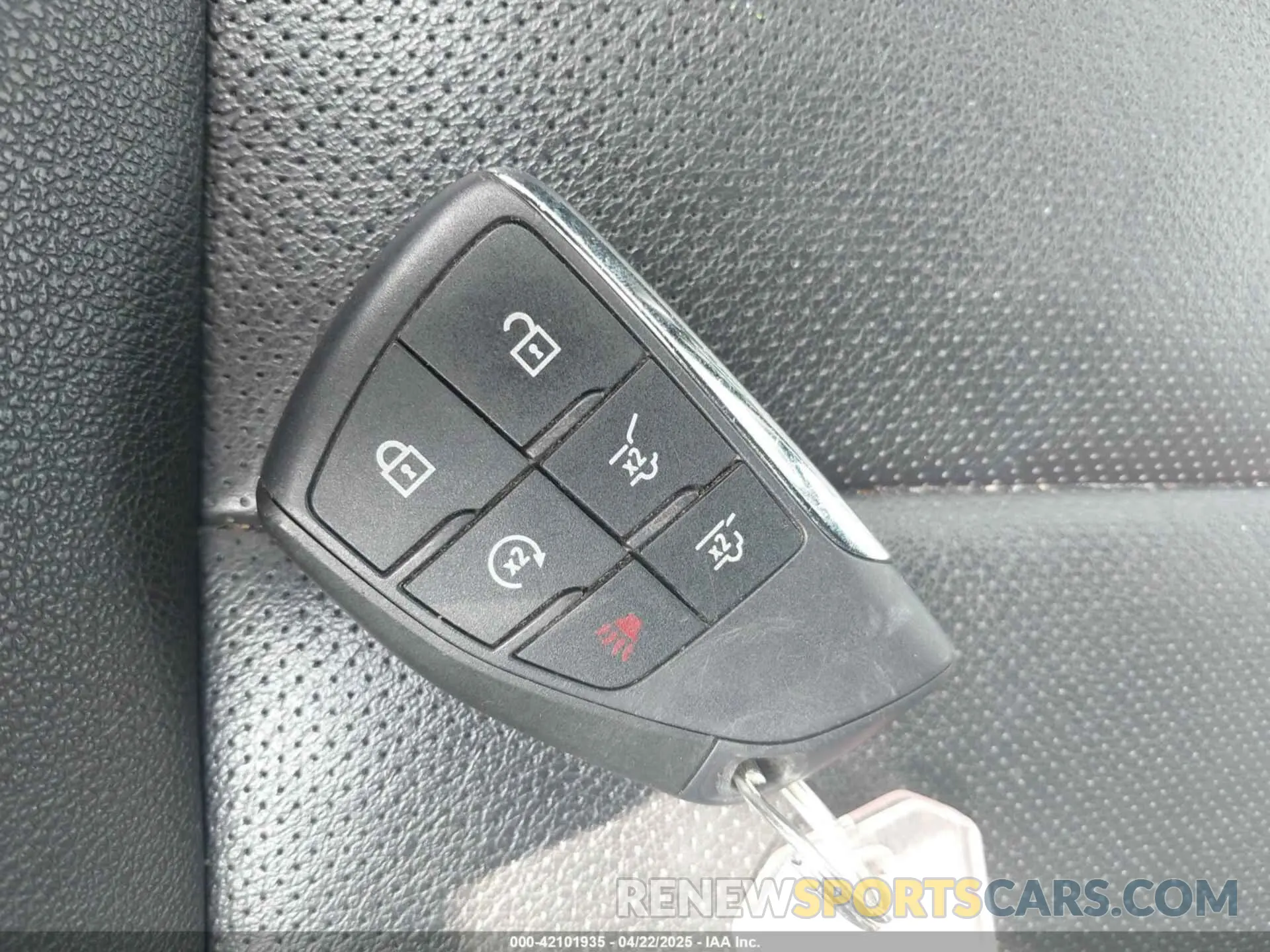 11 fotografías del automóvil dañado 1GNSCFKD6PR393843 CHEVROLET SUBURBAN 2023