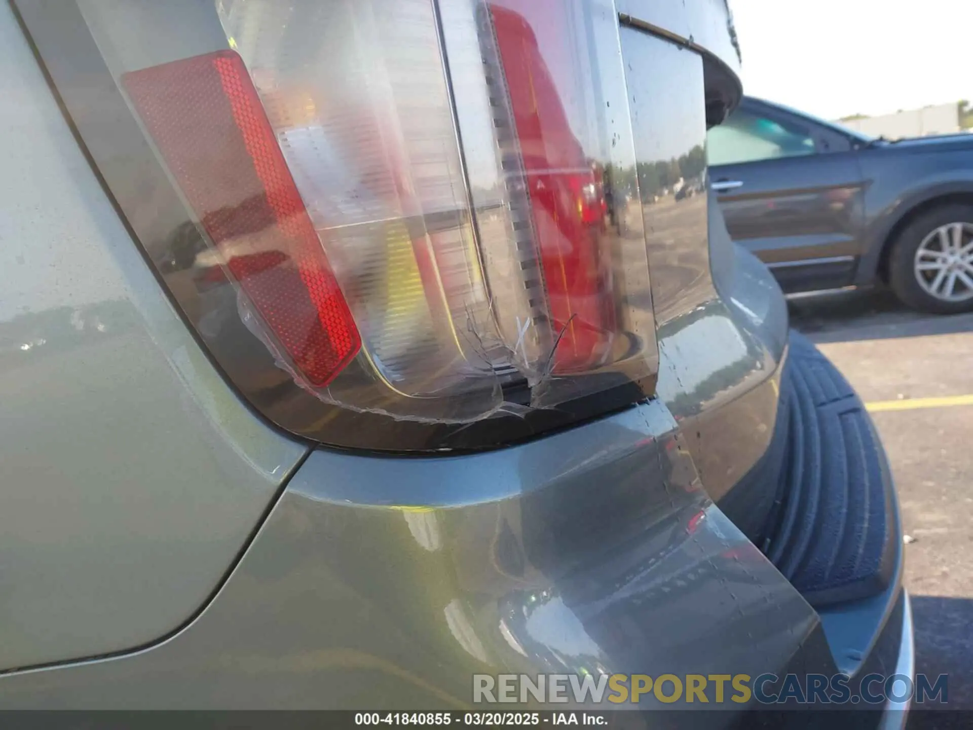 18 fotografías del automóvil dañado 1GNSCFKD6PR517741 CHEVROLET SUBURBAN 2023