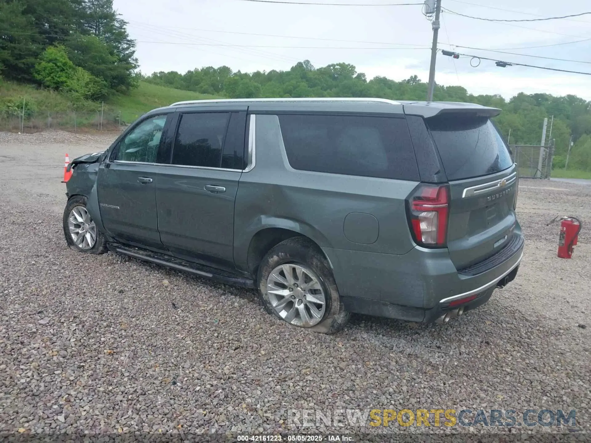 3 fotografías del automóvil dañado 1GNSCFKD7PR463950 CHEVROLET SUBURBAN 2023