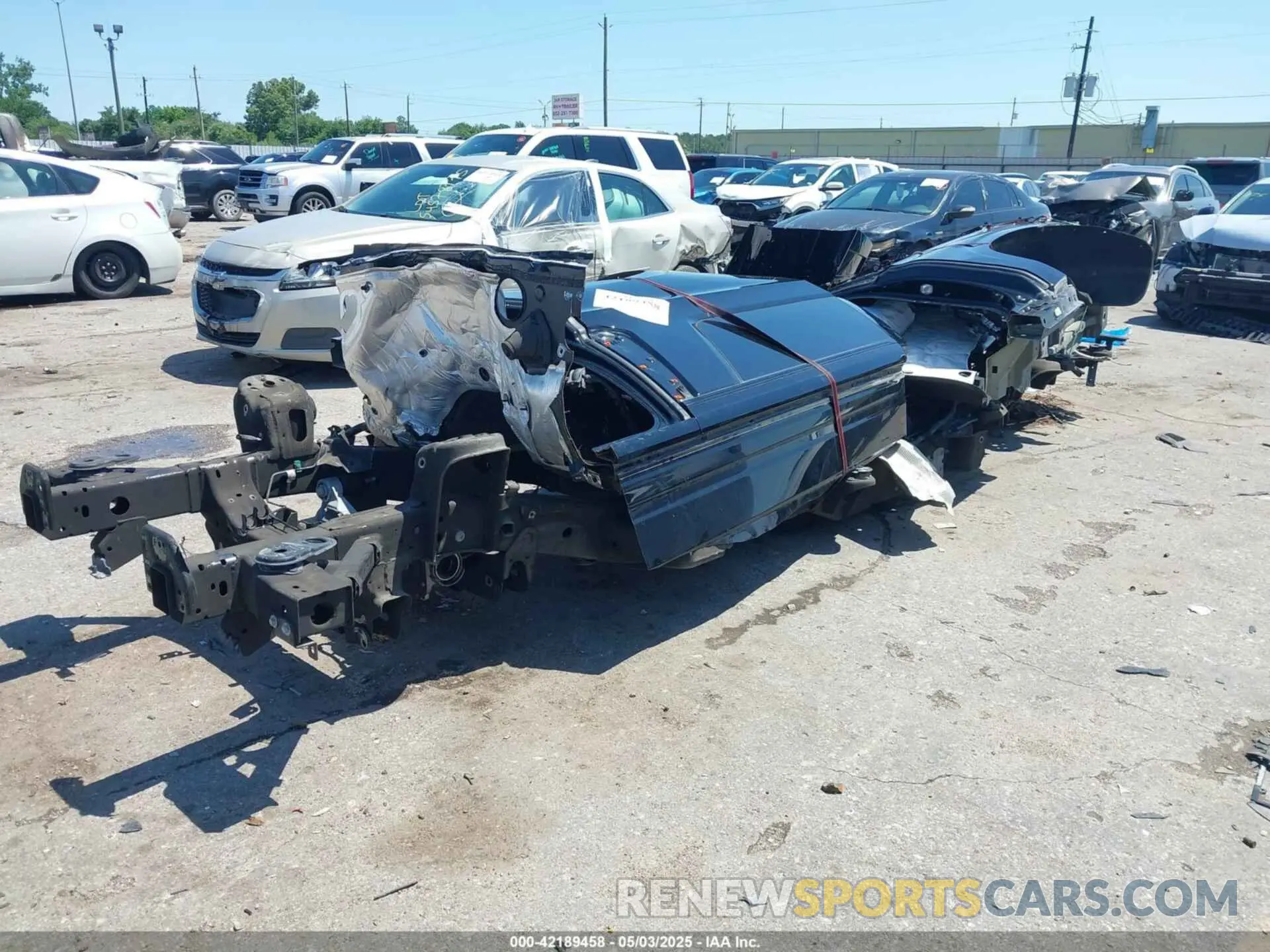 2 fotografías del automóvil dañado 1GNSKBKD7PR115108 CHEVROLET SUBURBAN 2023