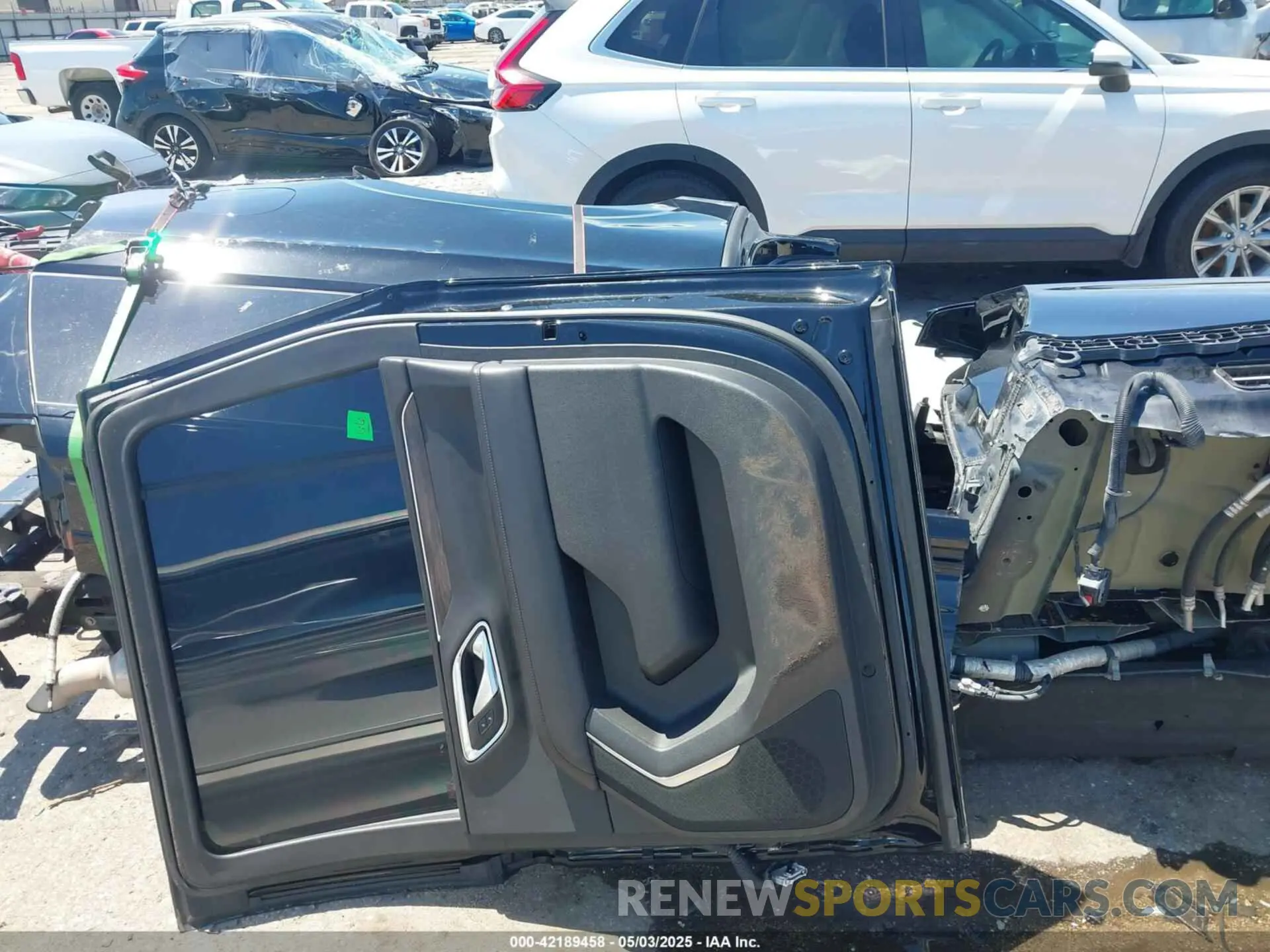 8 fotografías del automóvil dañado 1GNSKBKD7PR115108 CHEVROLET SUBURBAN 2023