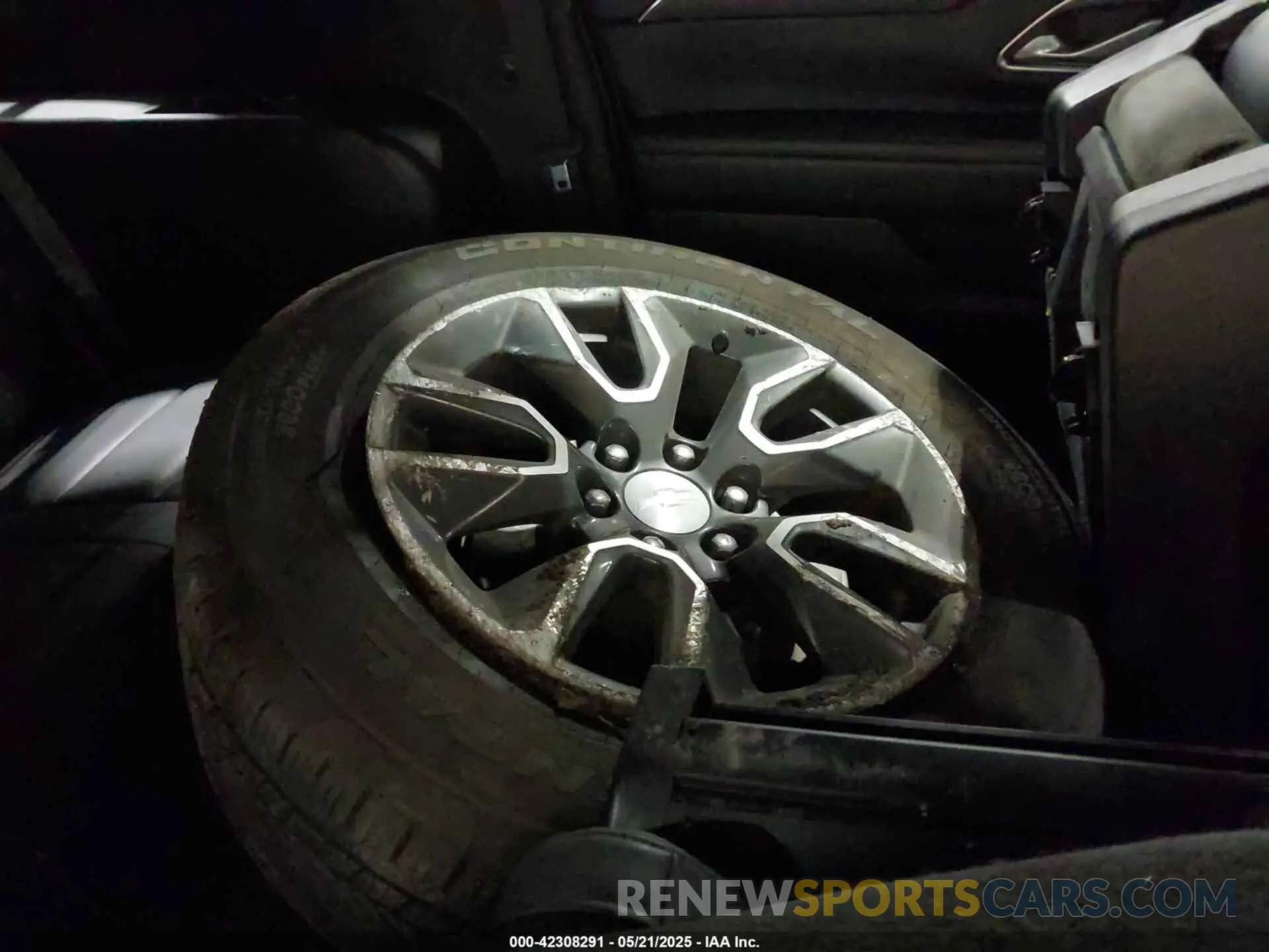 12 fotografías del automóvil dañado 1GNSKCKD0PR207313 CHEVROLET SUBURBAN 2023