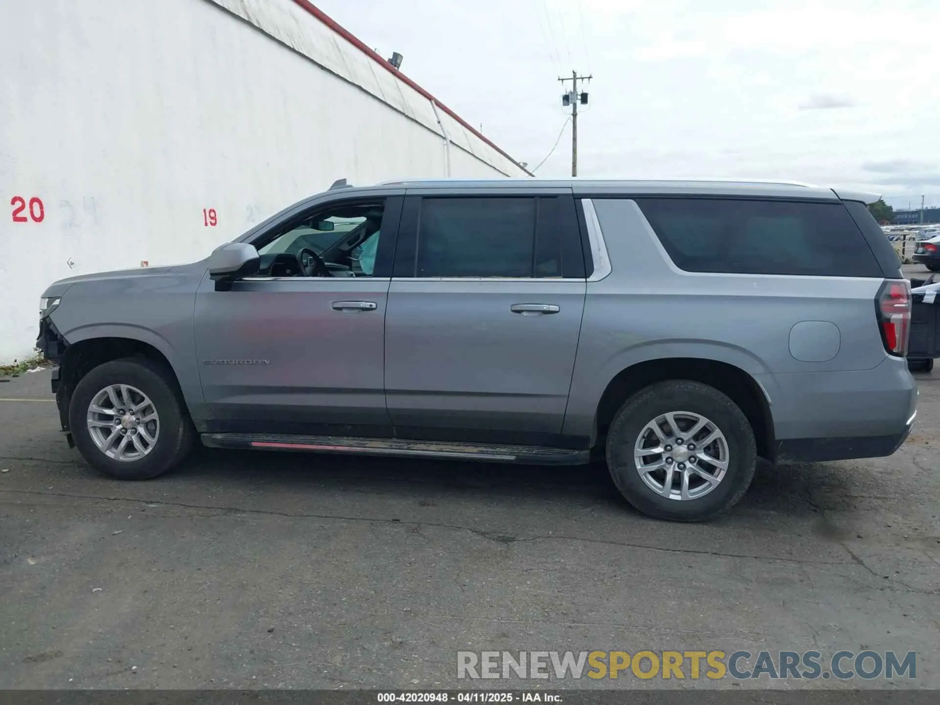 15 fotografías del automóvil dañado 1GNSKCKD6PR410867 CHEVROLET SUBURBAN 2023
