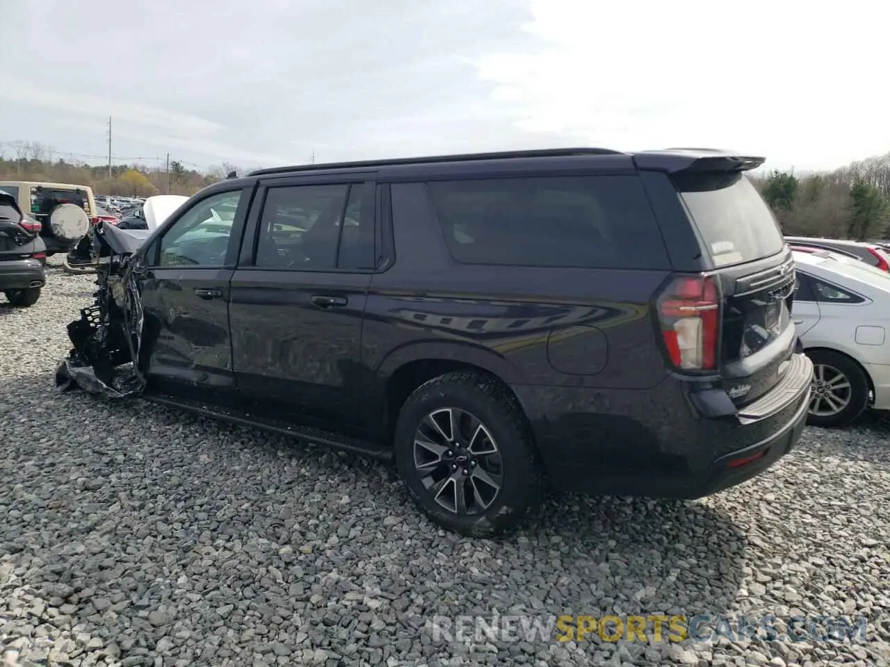 2 fotografías del automóvil dañado 1GNSKDKD8PR161929 CHEVROLET SUBURBAN 2023