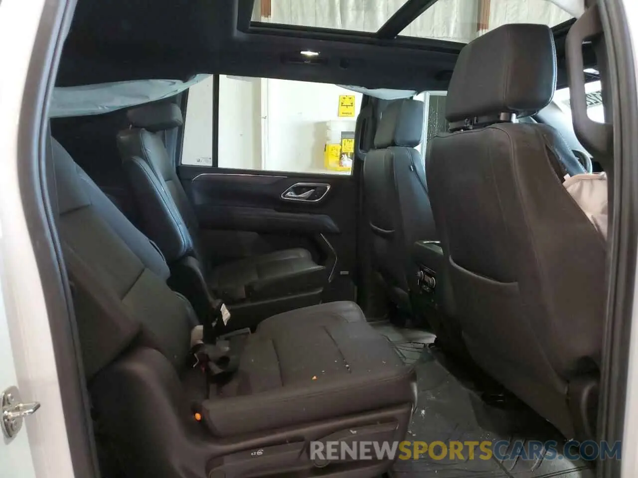 11 fotografías del automóvil dañado 1GNSKDKDXPR402129 CHEVROLET SUBURBAN 2023