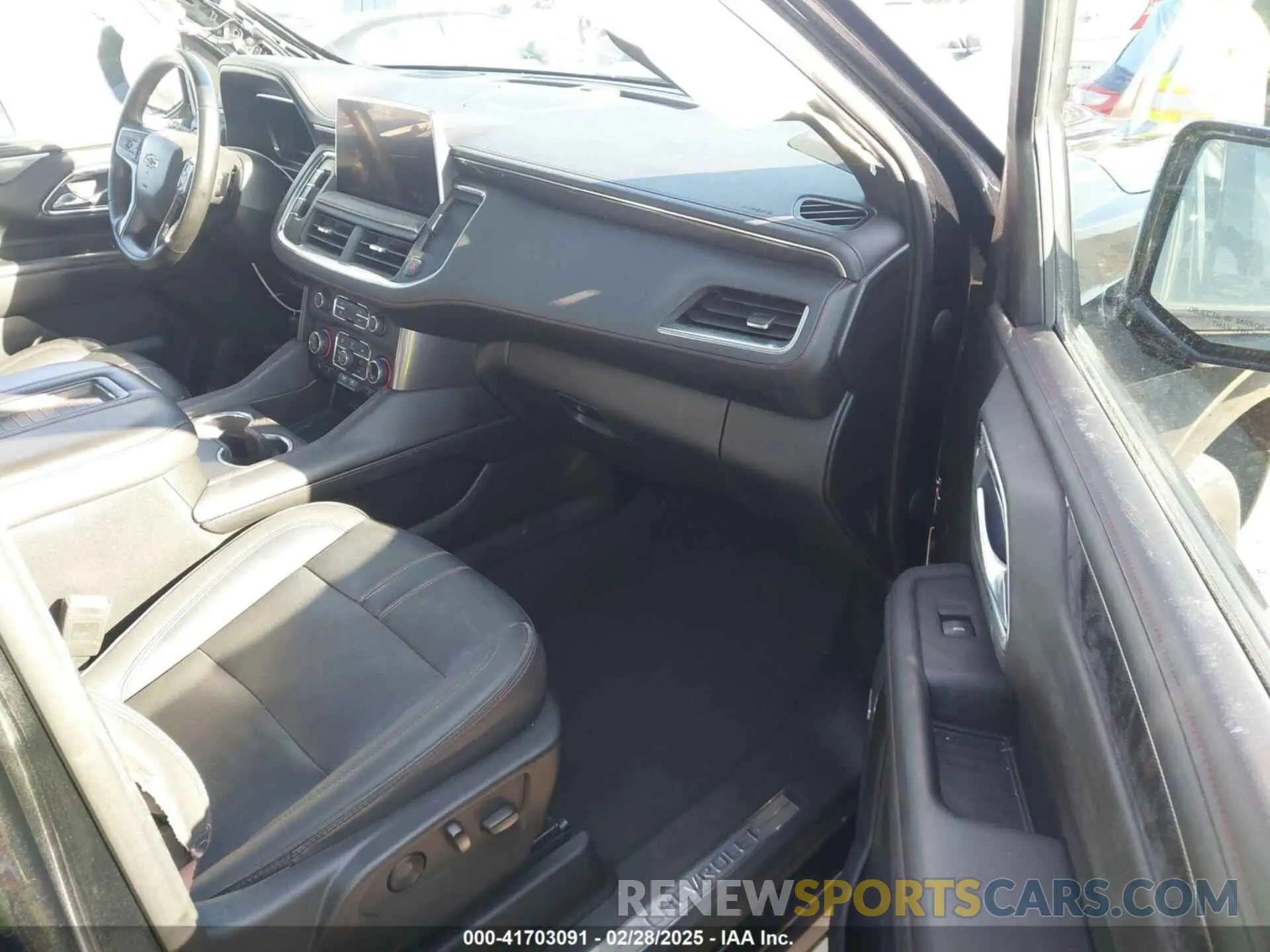 5 fotografías del automóvil dañado 1GNSKEKD2PR367074 CHEVROLET SUBURBAN 2023