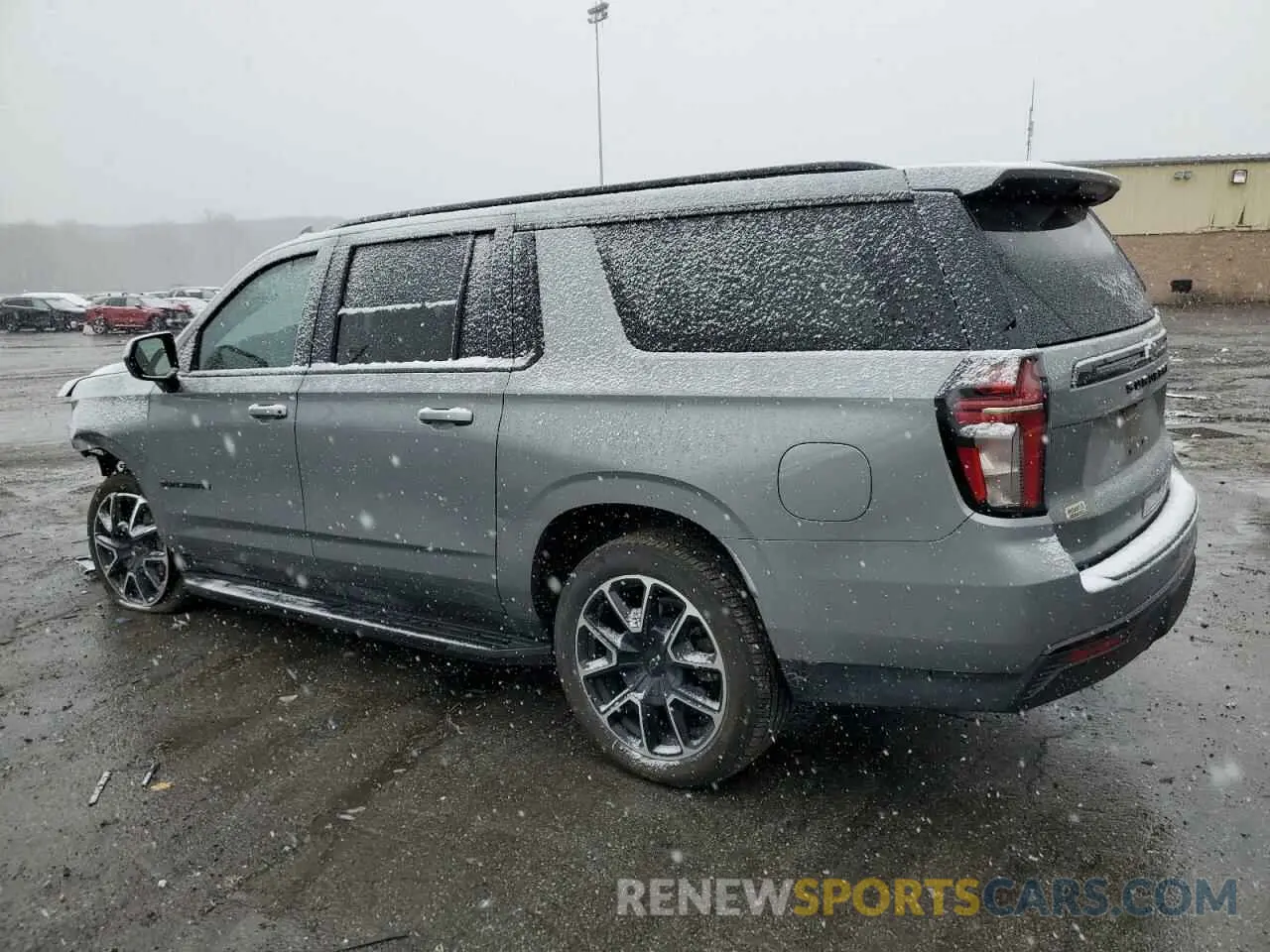 2 fotografías del automóvil dañado 1GNSKEKD4PR122034 CHEVROLET SUBURBAN 2023