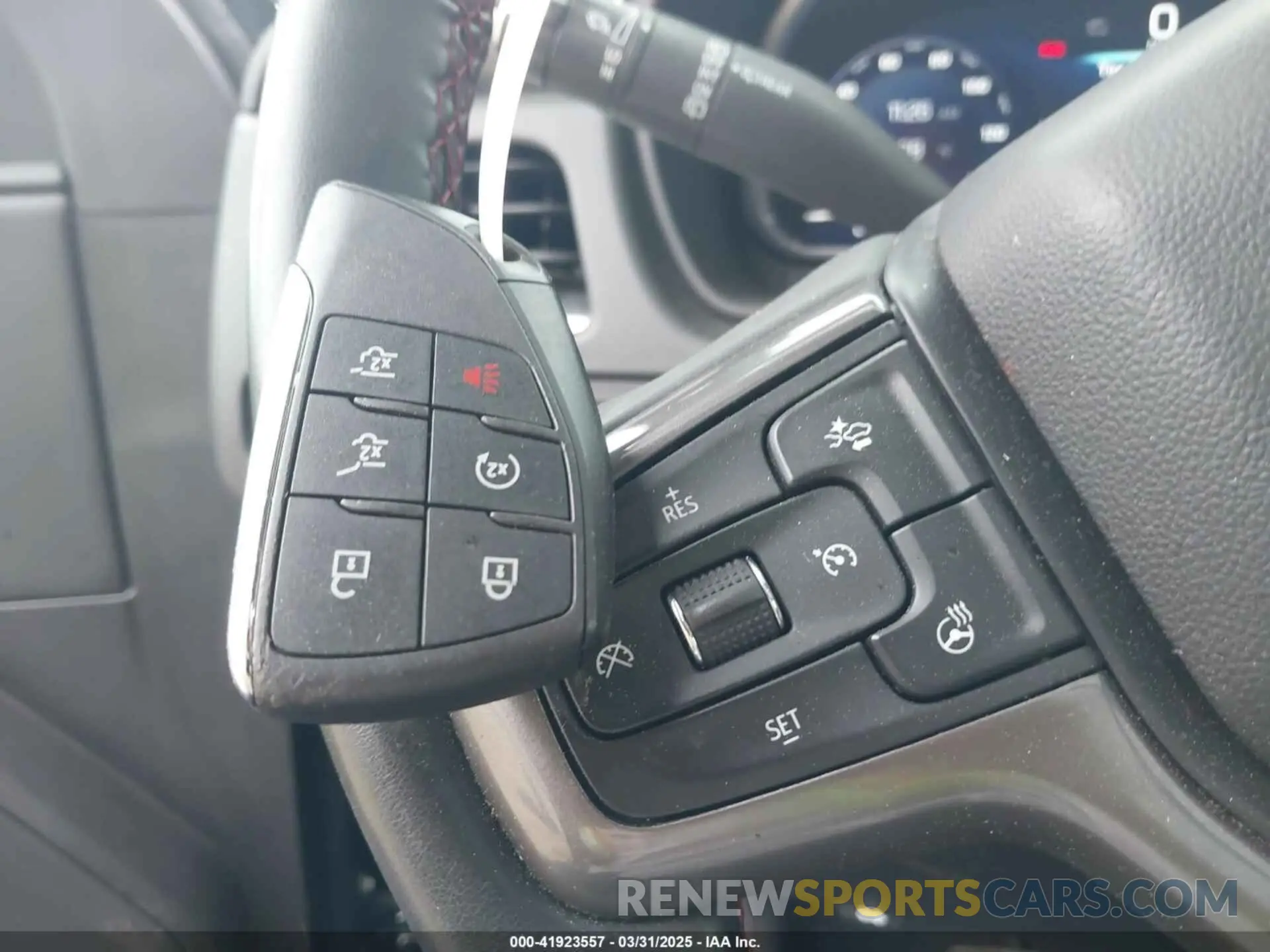 11 fotografías del automóvil dañado 1GNSKEKDXPR270480 CHEVROLET SUBURBAN 2023