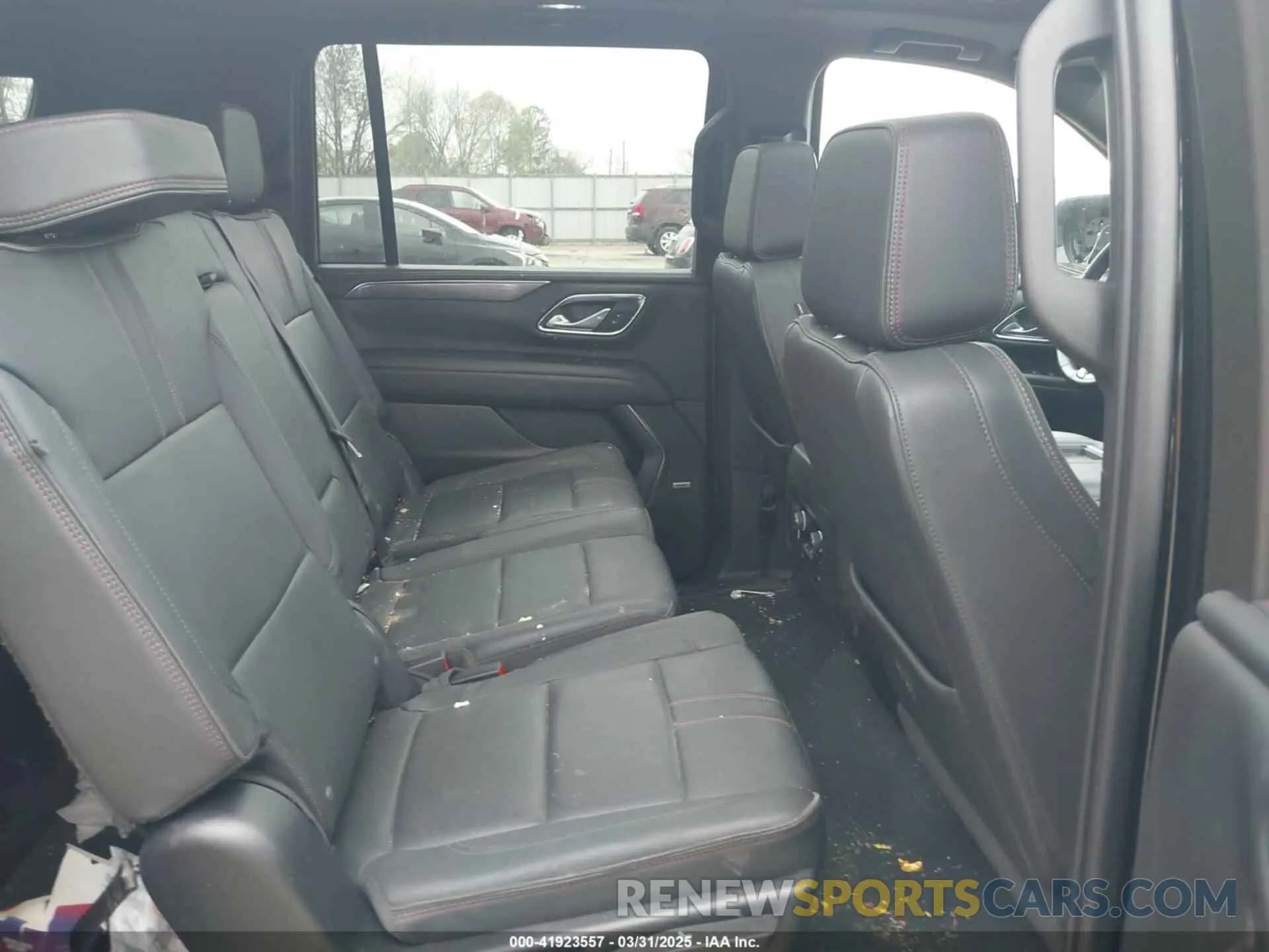 8 fotografías del automóvil dañado 1GNSKEKDXPR270480 CHEVROLET SUBURBAN 2023