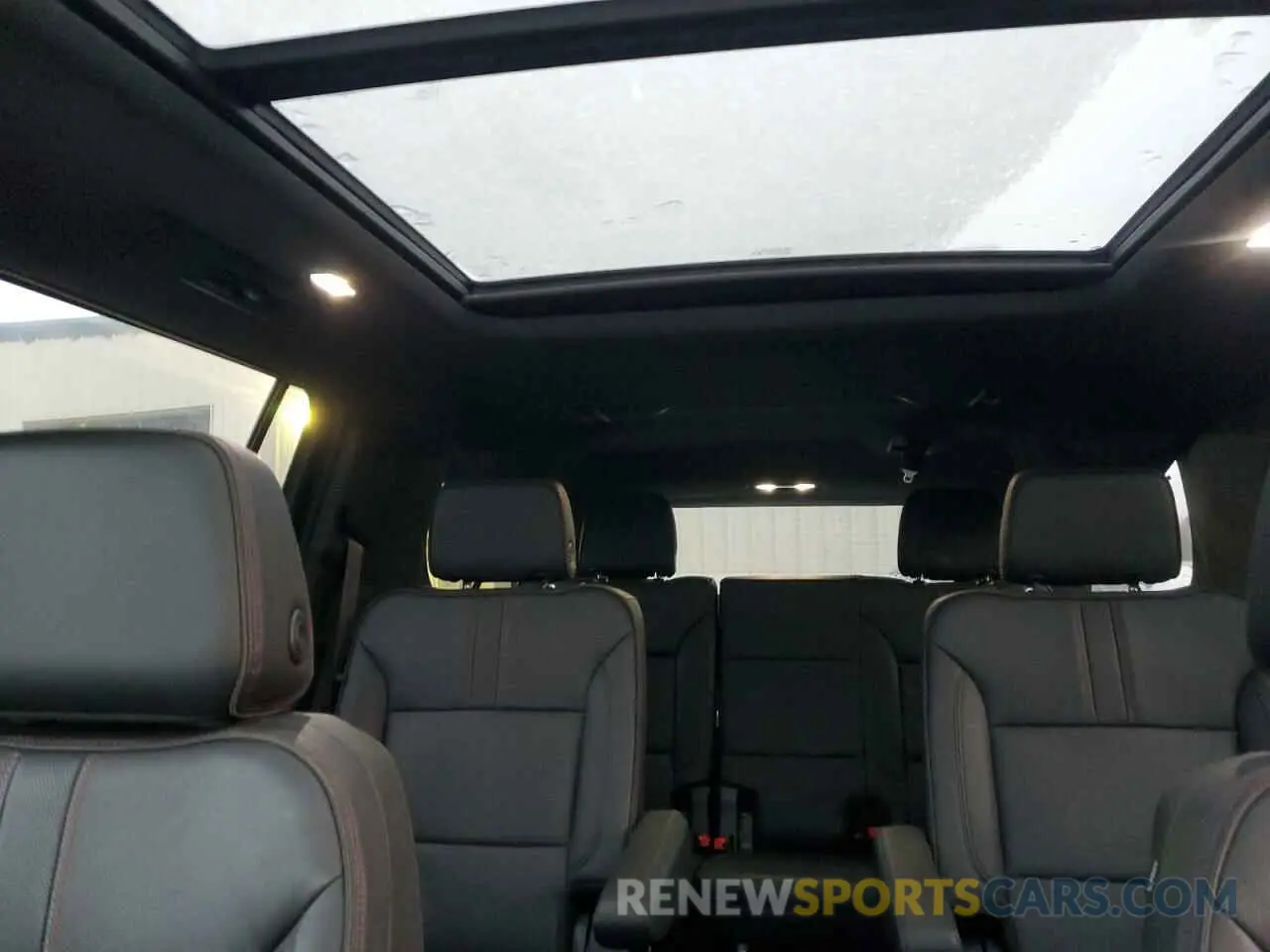 10 fotografías del automóvil dañado 1GNSKEKL7PR237198 CHEVROLET SUBURBAN 2023