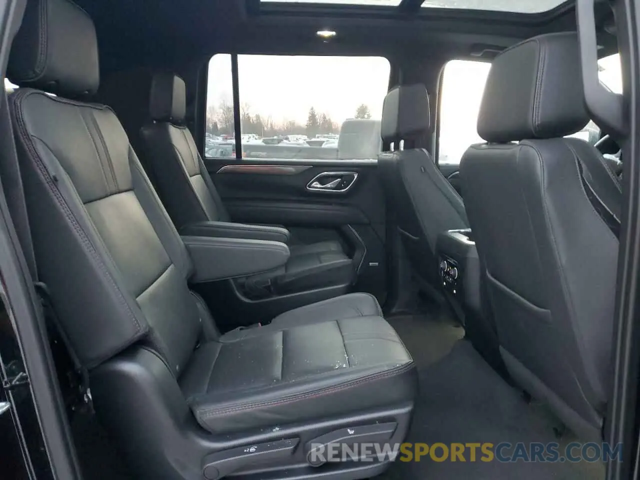 11 fotografías del automóvil dañado 1GNSKEKL7PR237198 CHEVROLET SUBURBAN 2023
