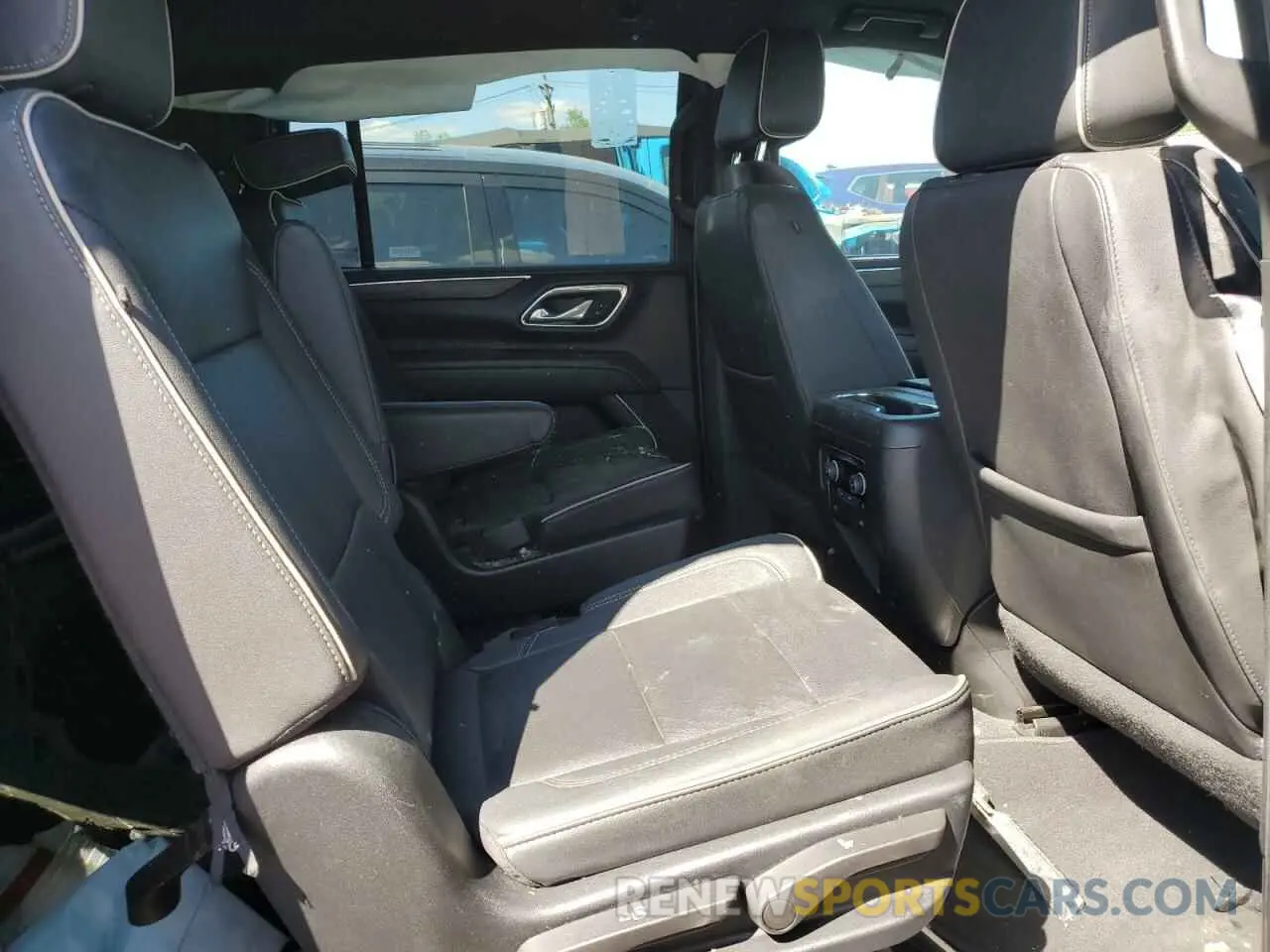 11 fotografías del automóvil dañado 1GNSKFKD0PR278738 CHEVROLET SUBURBAN 2023