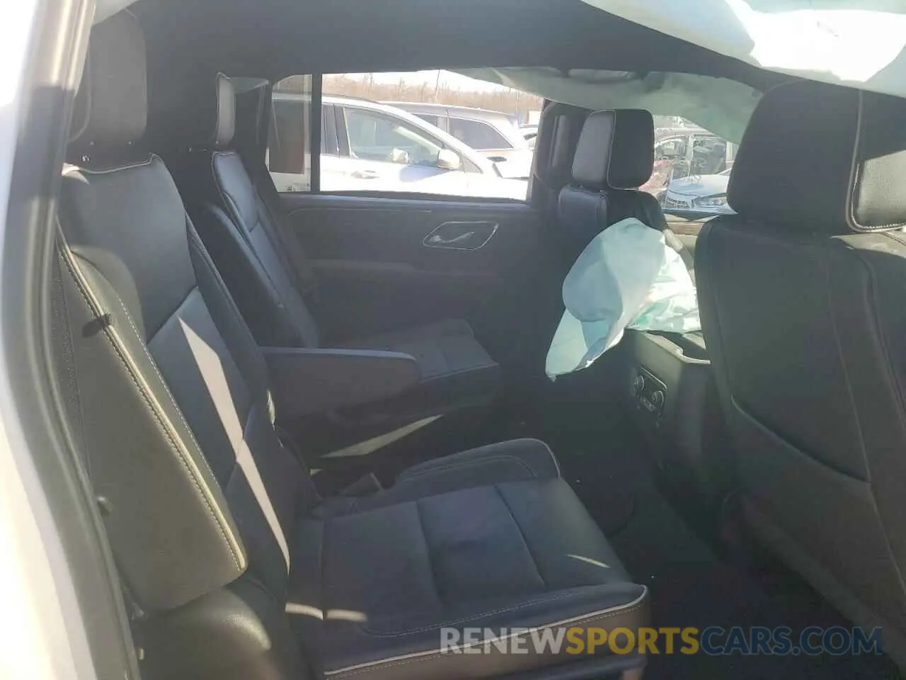 11 fotografías del automóvil dañado 1GNSKFKD0PR332779 CHEVROLET SUBURBAN 2023
