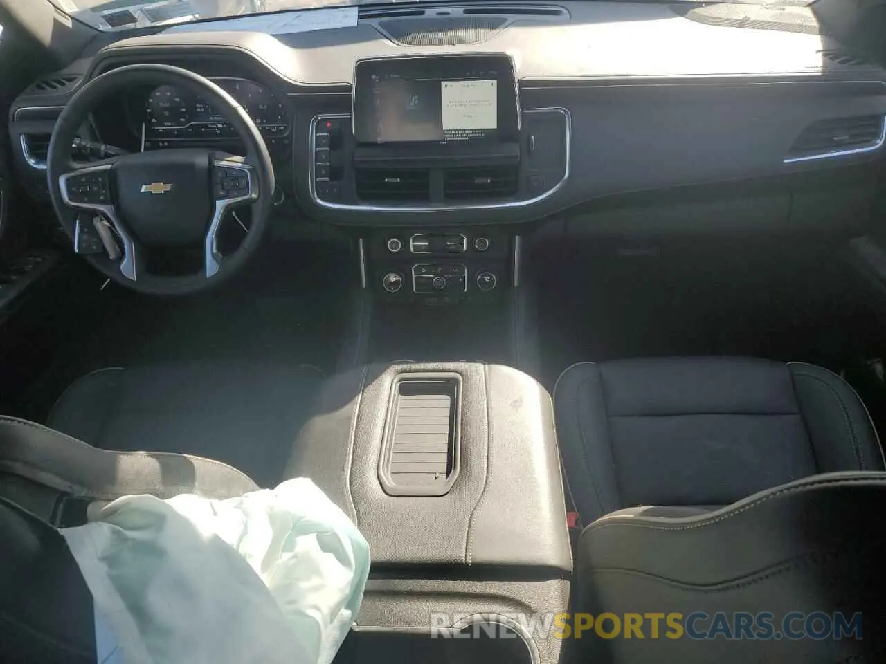 8 fotografías del automóvil dañado 1GNSKFKD0PR332779 CHEVROLET SUBURBAN 2023