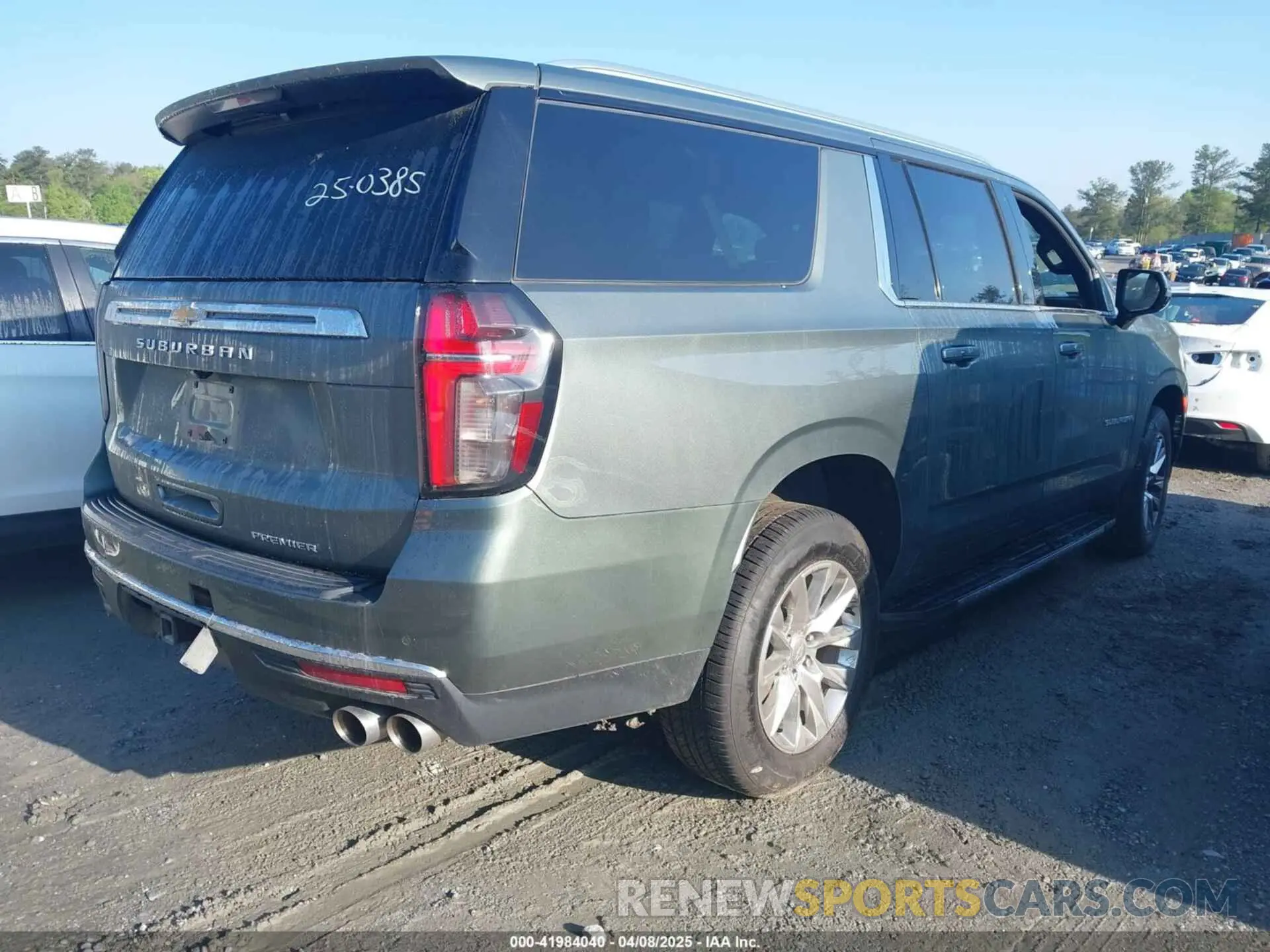 4 fotografías del automóvil dañado 1GNSKFKD4PR375702 CHEVROLET SUBURBAN 2023