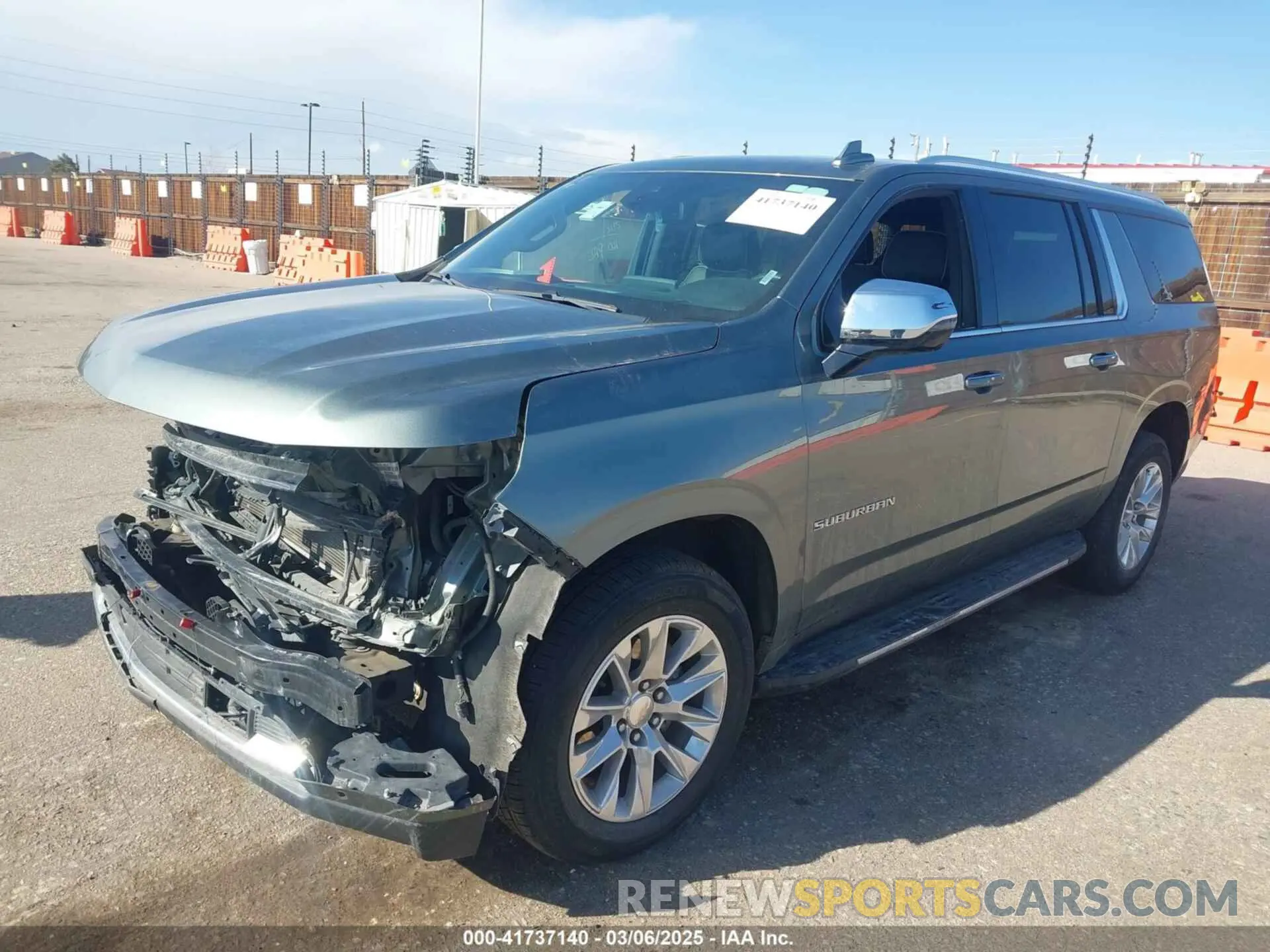 2 fotografías del automóvil dañado 1GNSKFKD5PR306002 CHEVROLET SUBURBAN 2023