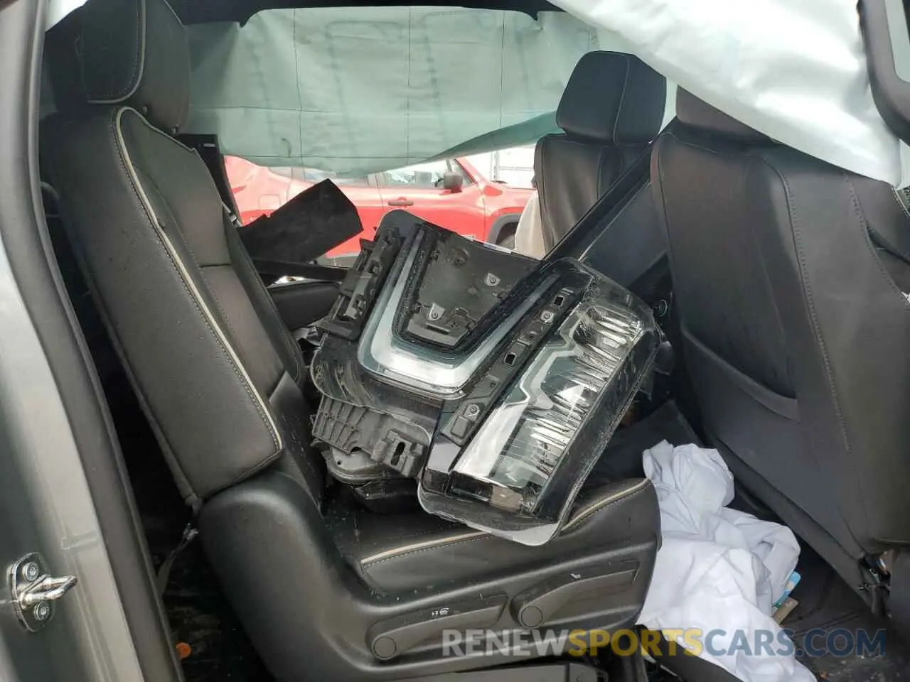 11 fotografías del automóvil dañado 1GNSKFKD6PR329370 CHEVROLET SUBURBAN 2023