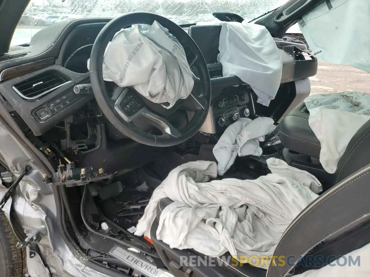 8 fotografías del automóvil dañado 1GNSKFKD6PR329370 CHEVROLET SUBURBAN 2023