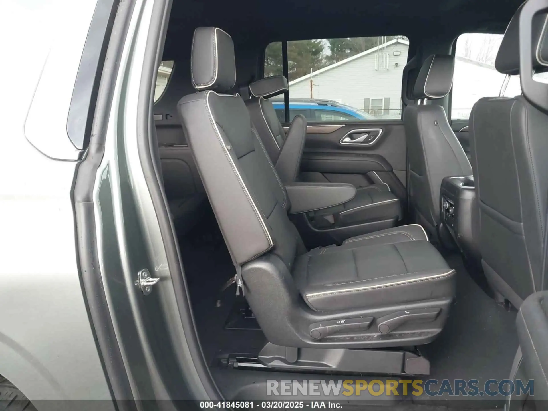 8 fotografías del automóvil dañado 1GNSKFKD6PR372798 CHEVROLET SUBURBAN 2023