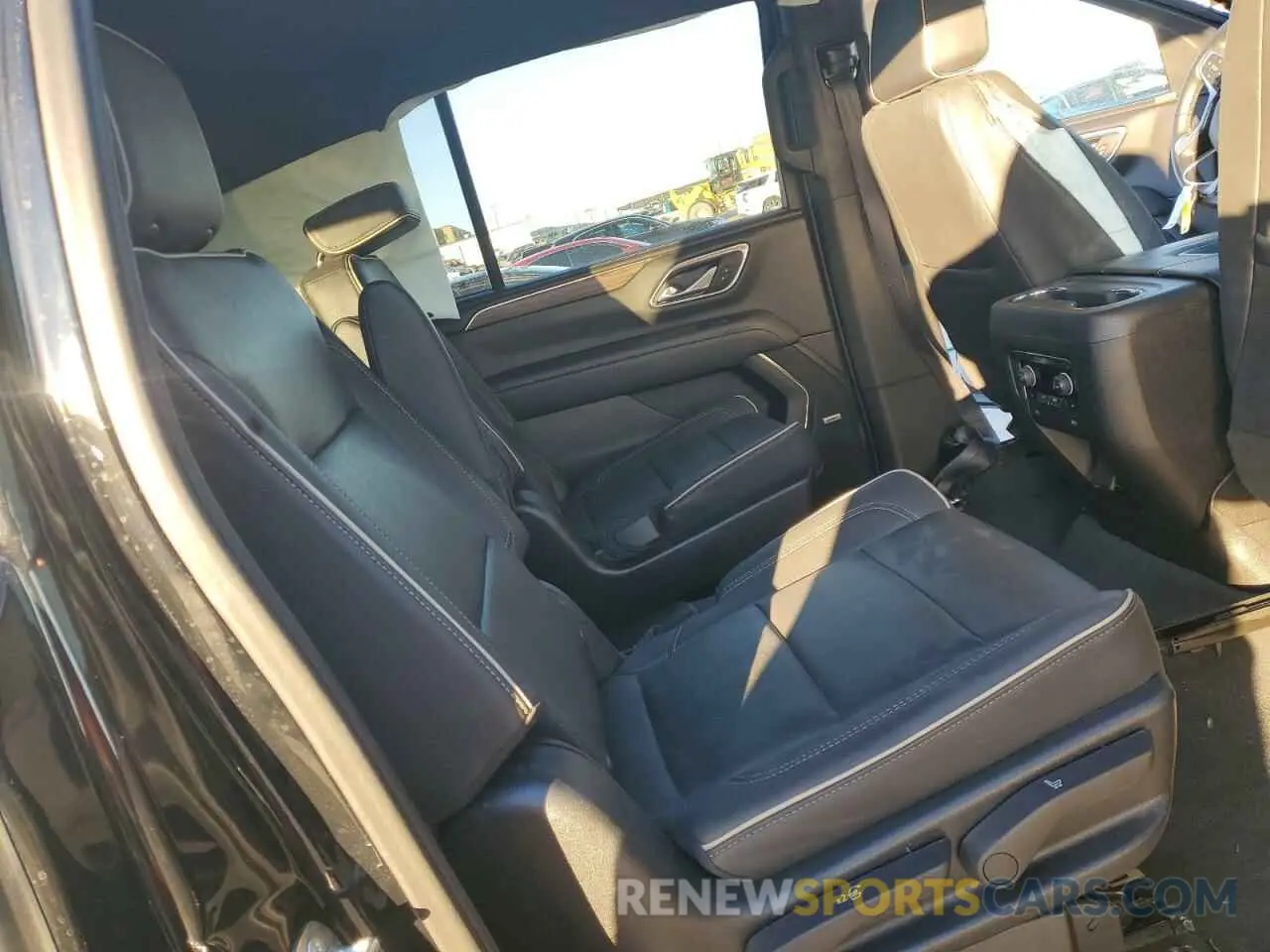 11 fotografías del automóvil dañado 1GNSKFKD7PR269597 CHEVROLET SUBURBAN 2023