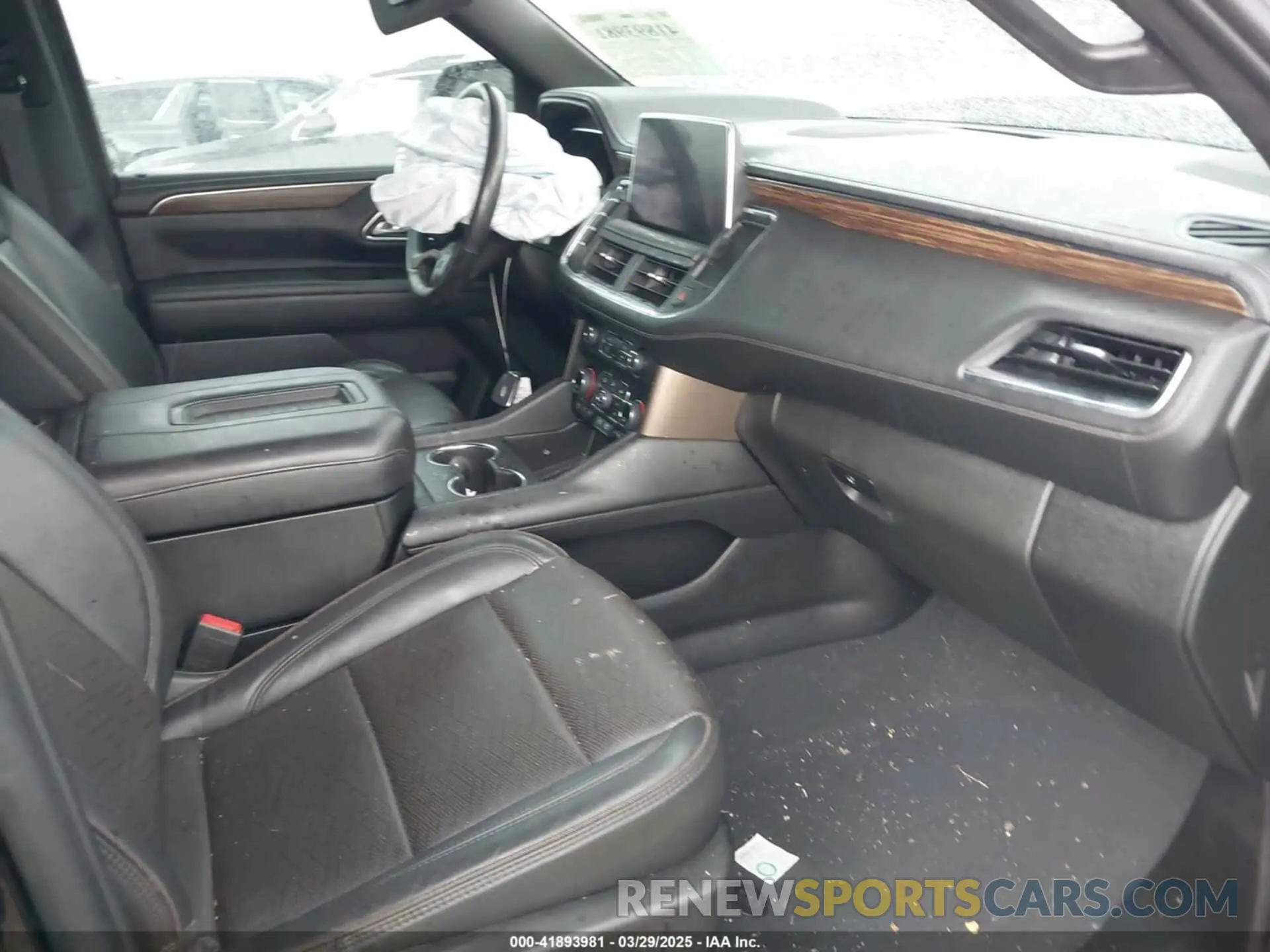 5 fotografías del automóvil dañado 1GNSKGKL5PR148645 CHEVROLET SUBURBAN 2023