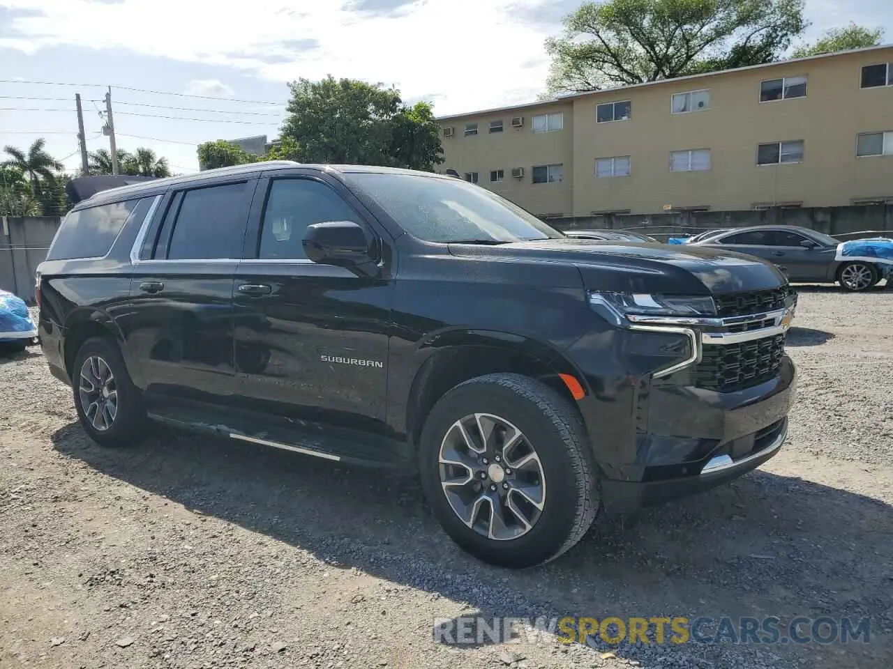 4 fotografías del automóvil dañado 1GNSCBKT1RR373664 CHEVROLET SUBURBAN 2024