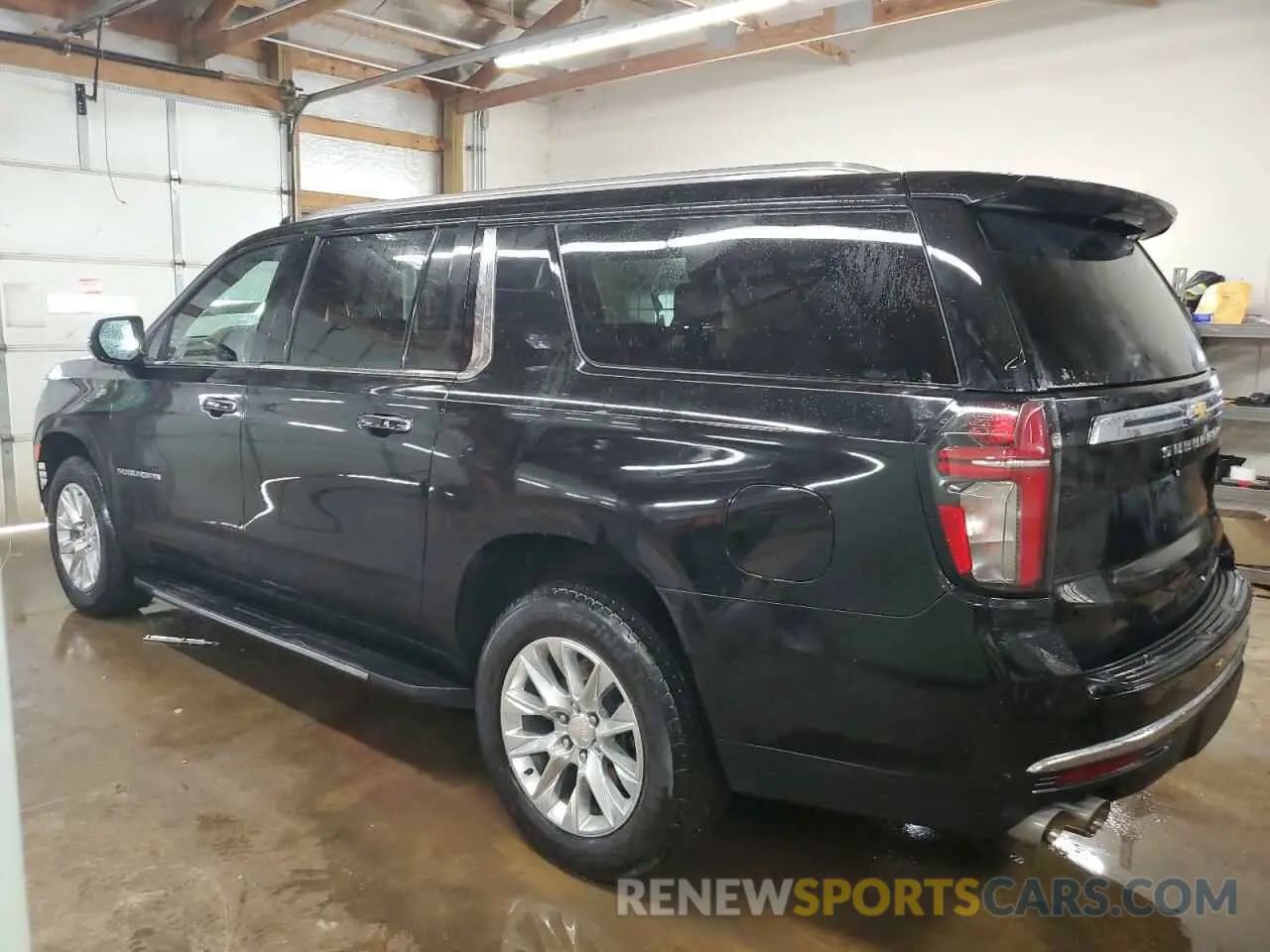 2 fotografías del automóvil dañado 1GNSCFKD4RR179579 CHEVROLET SUBURBAN 2024