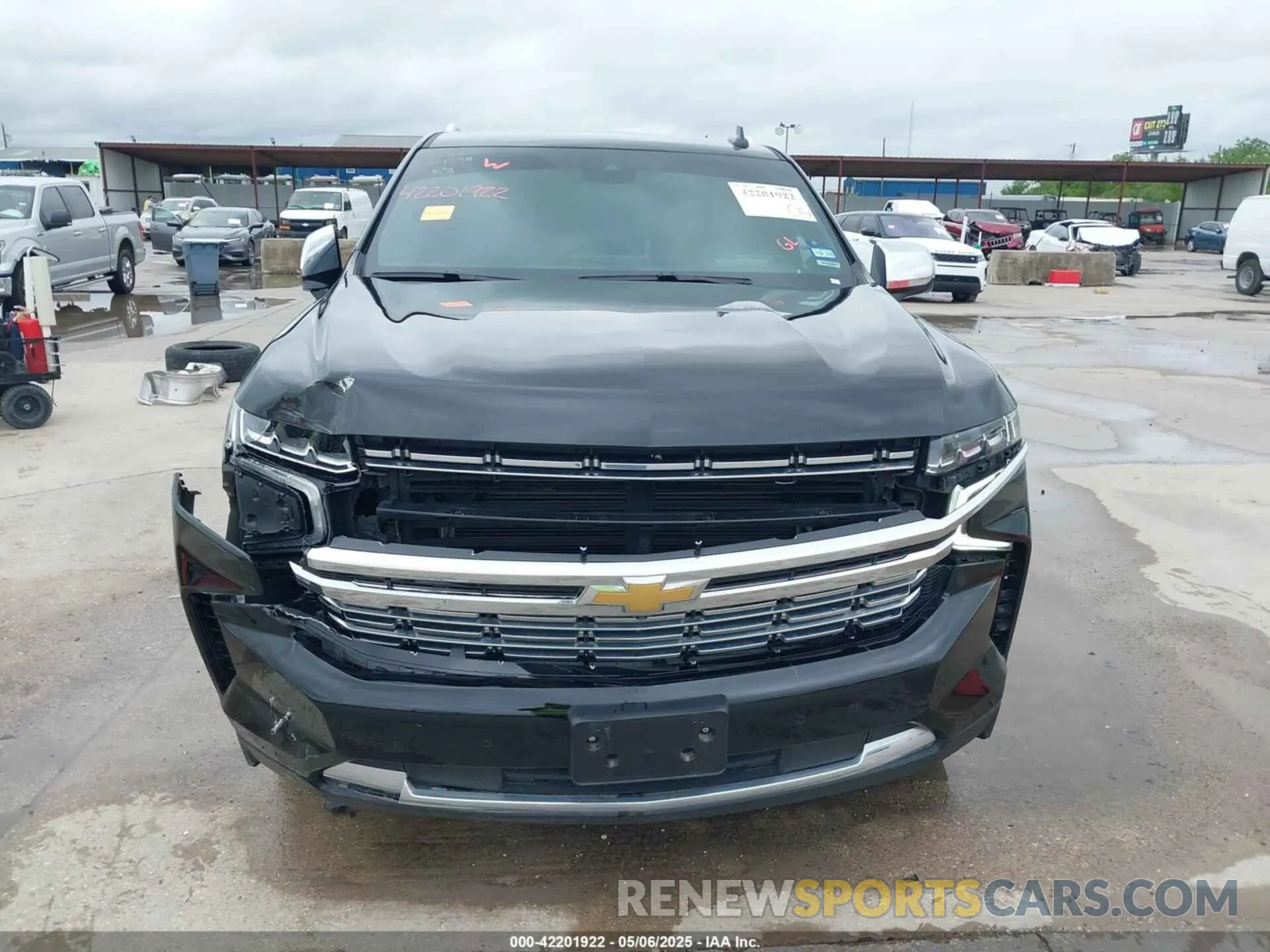 13 fotografías del automóvil dañado 1GNSCFKD9RR214598 CHEVROLET SUBURBAN 2024