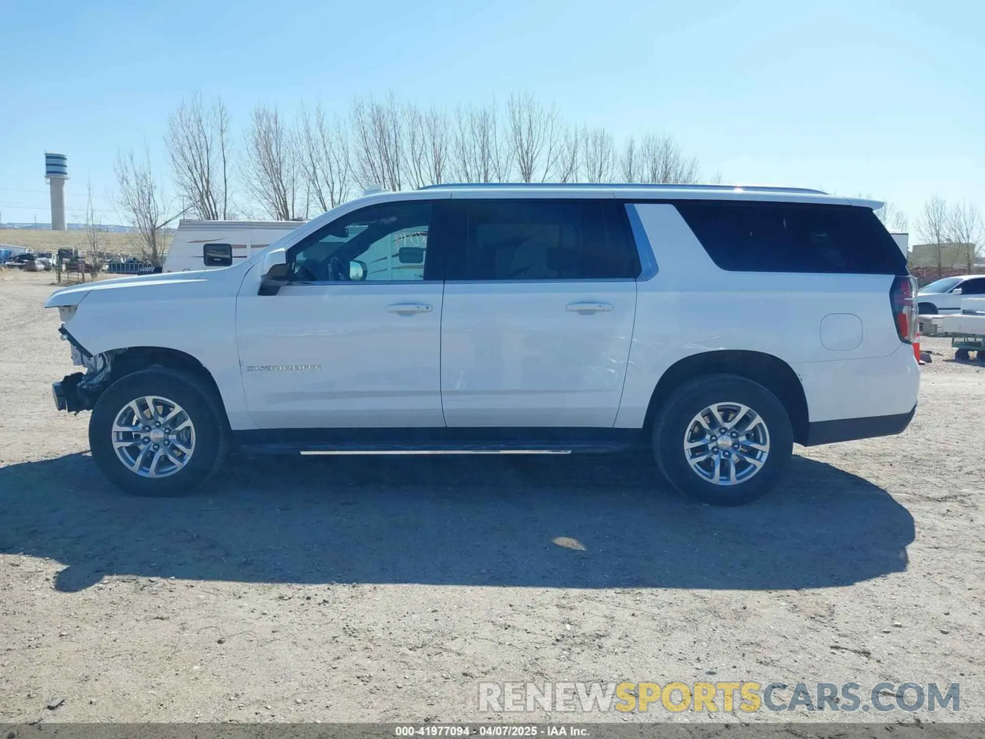 15 fotografías del automóvil dañado 1GNSKCKD3RR270408 CHEVROLET SUBURBAN 2024