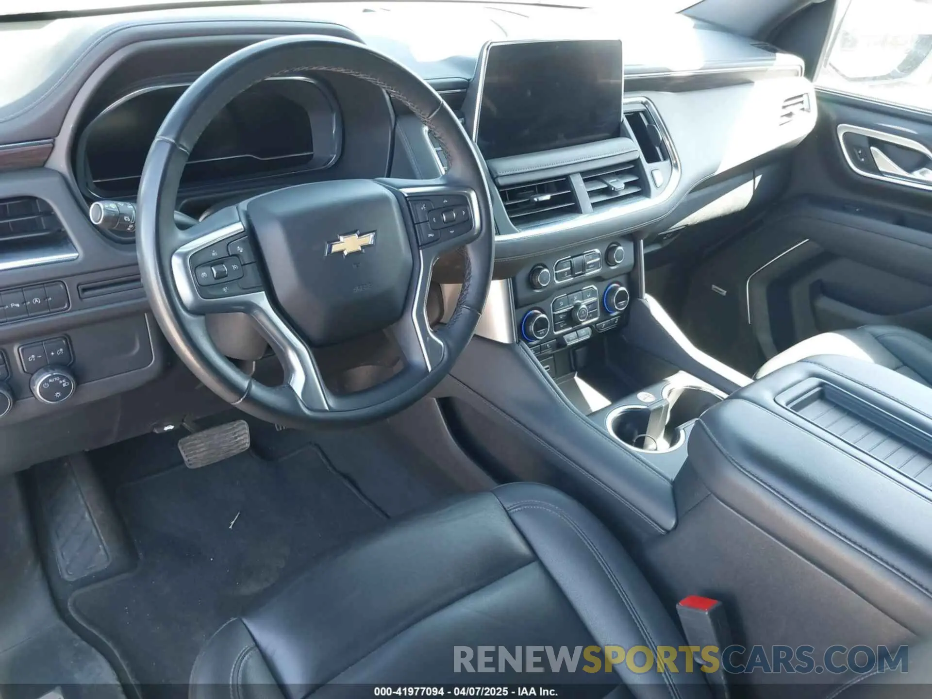 20 fotografías del automóvil dañado 1GNSKCKD3RR270408 CHEVROLET SUBURBAN 2024