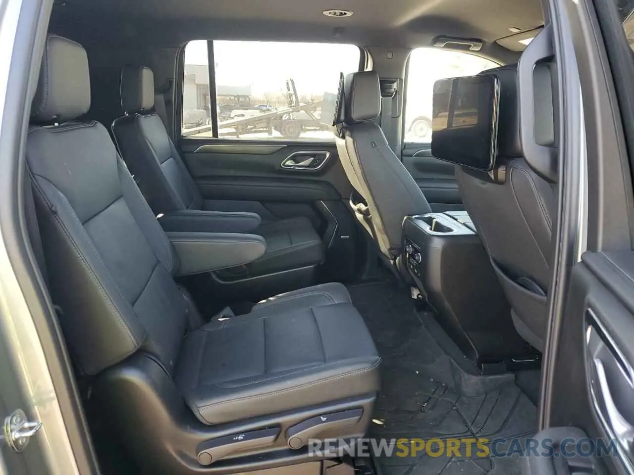 11 fotografías del automóvil dañado 1GNSKCKD9RR185377 CHEVROLET SUBURBAN 2024