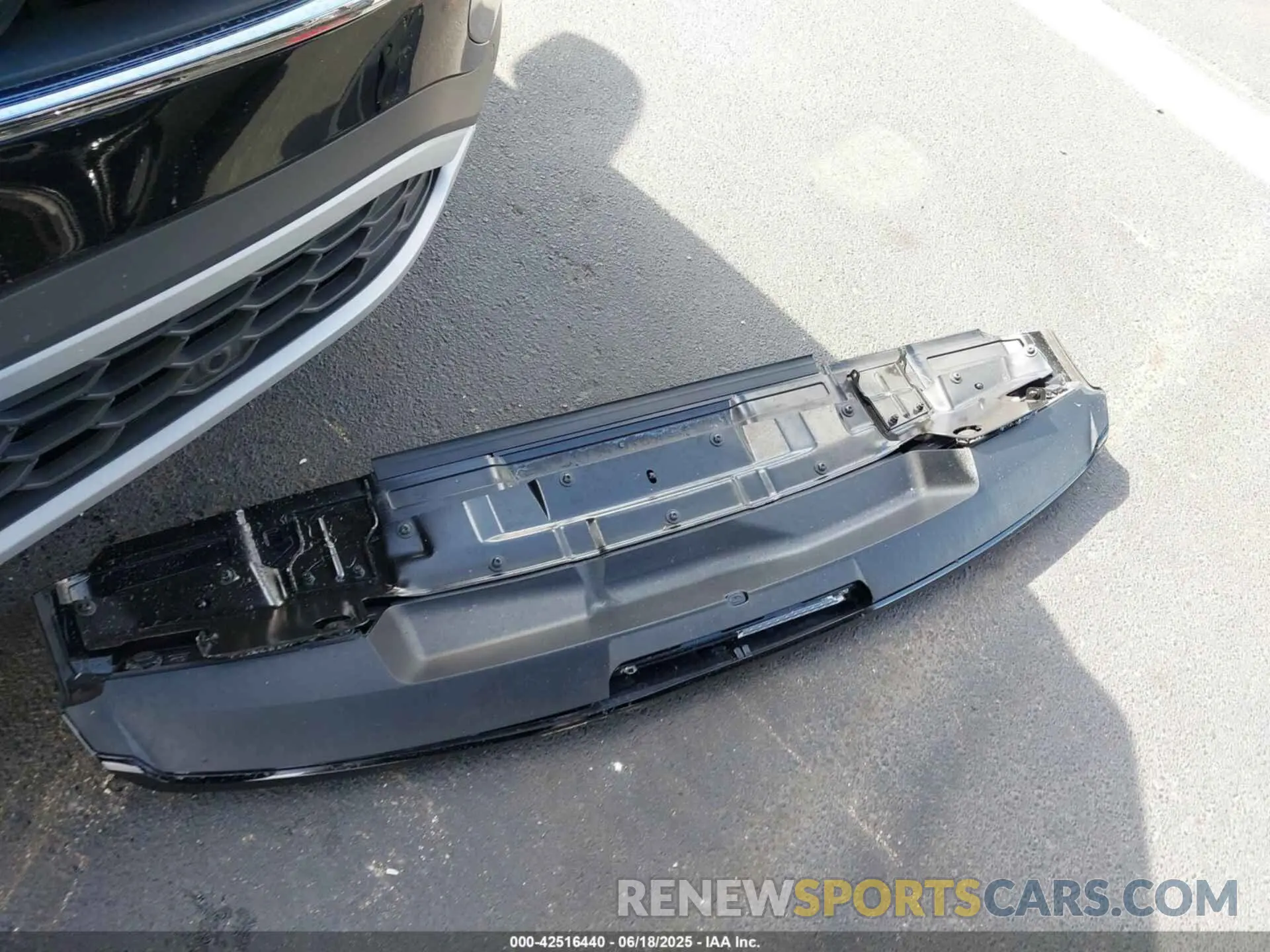 12 fotografías del automóvil dañado 1GNSKDKD6RR120945 CHEVROLET SUBURBAN 2024