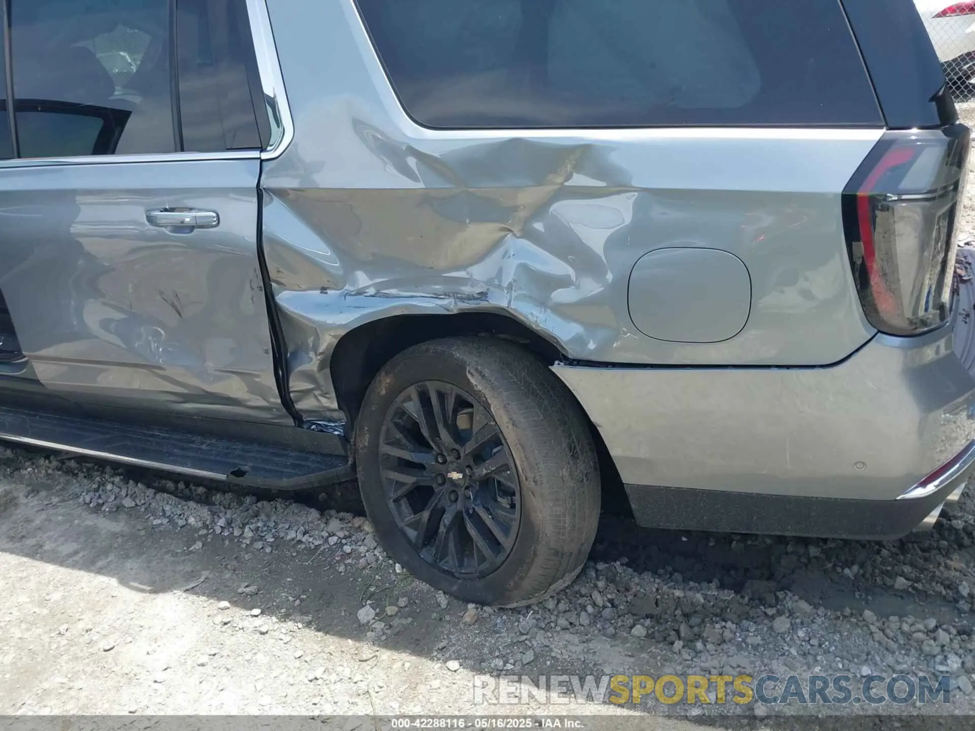 6 fotografías del automóvil dañado 1GNS5FRD8SR181650 CHEVROLET SUBURBAN 2025